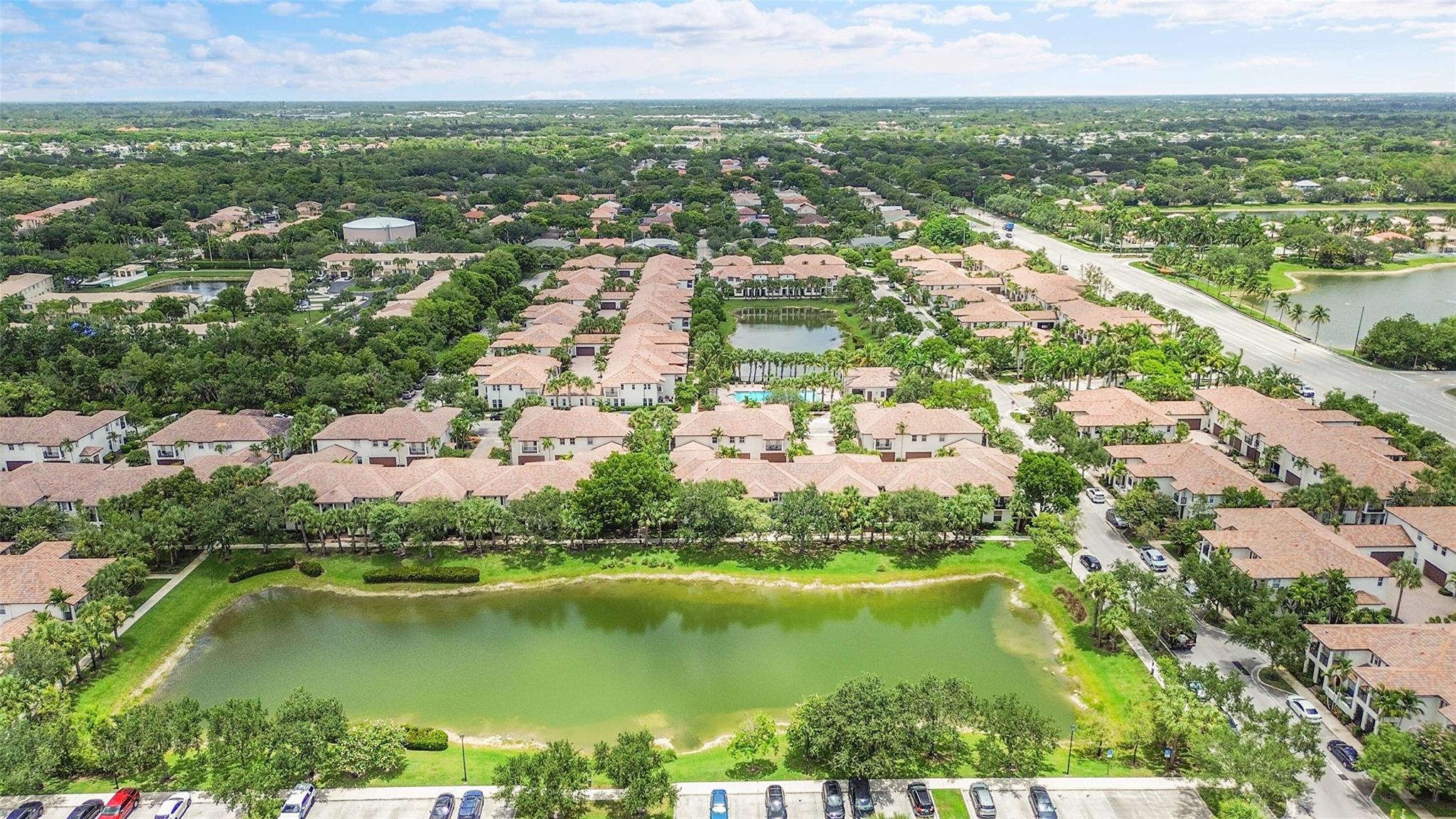 Paloma Lakes - Residential