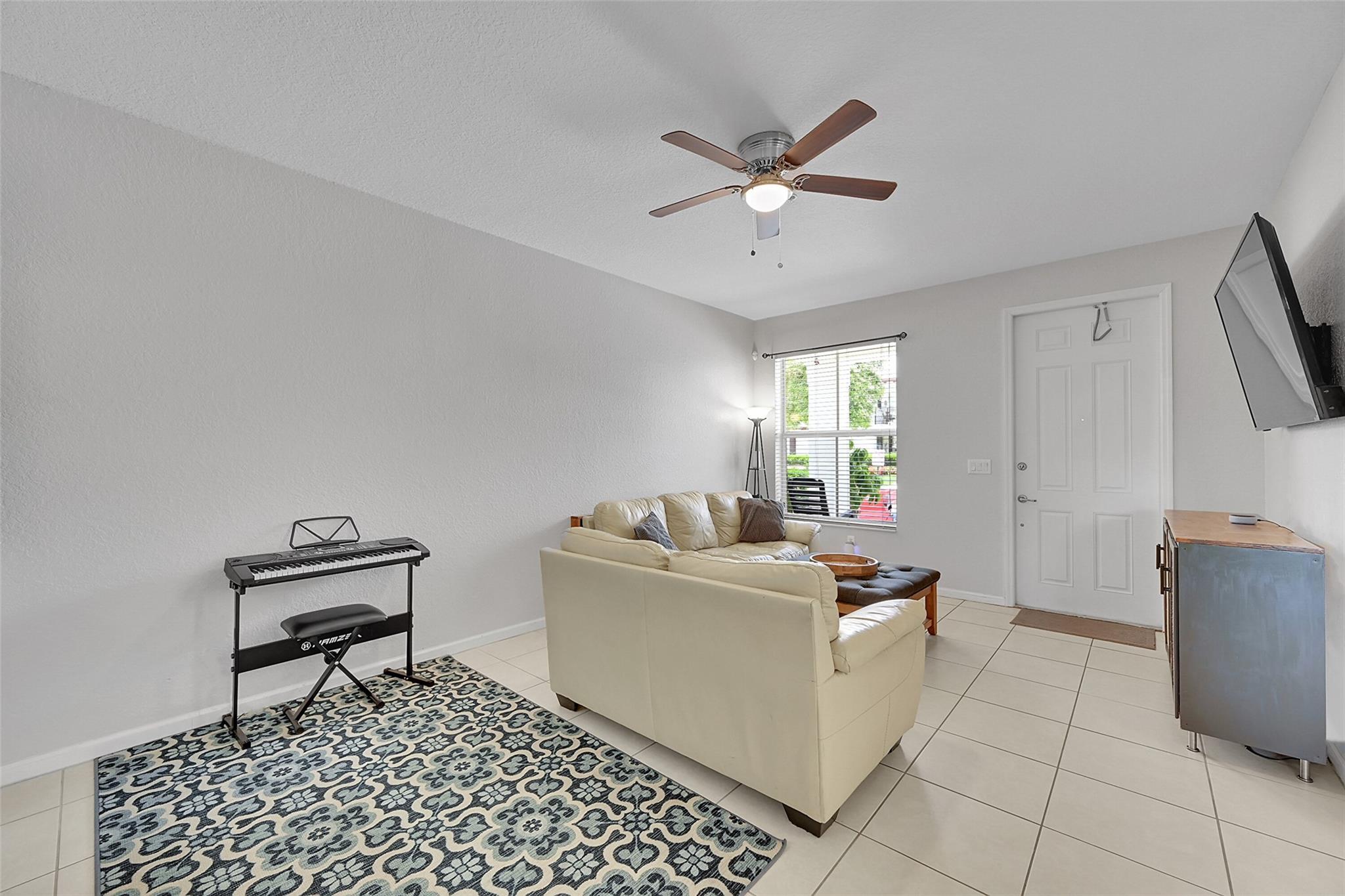 Paloma Lakes - Residential