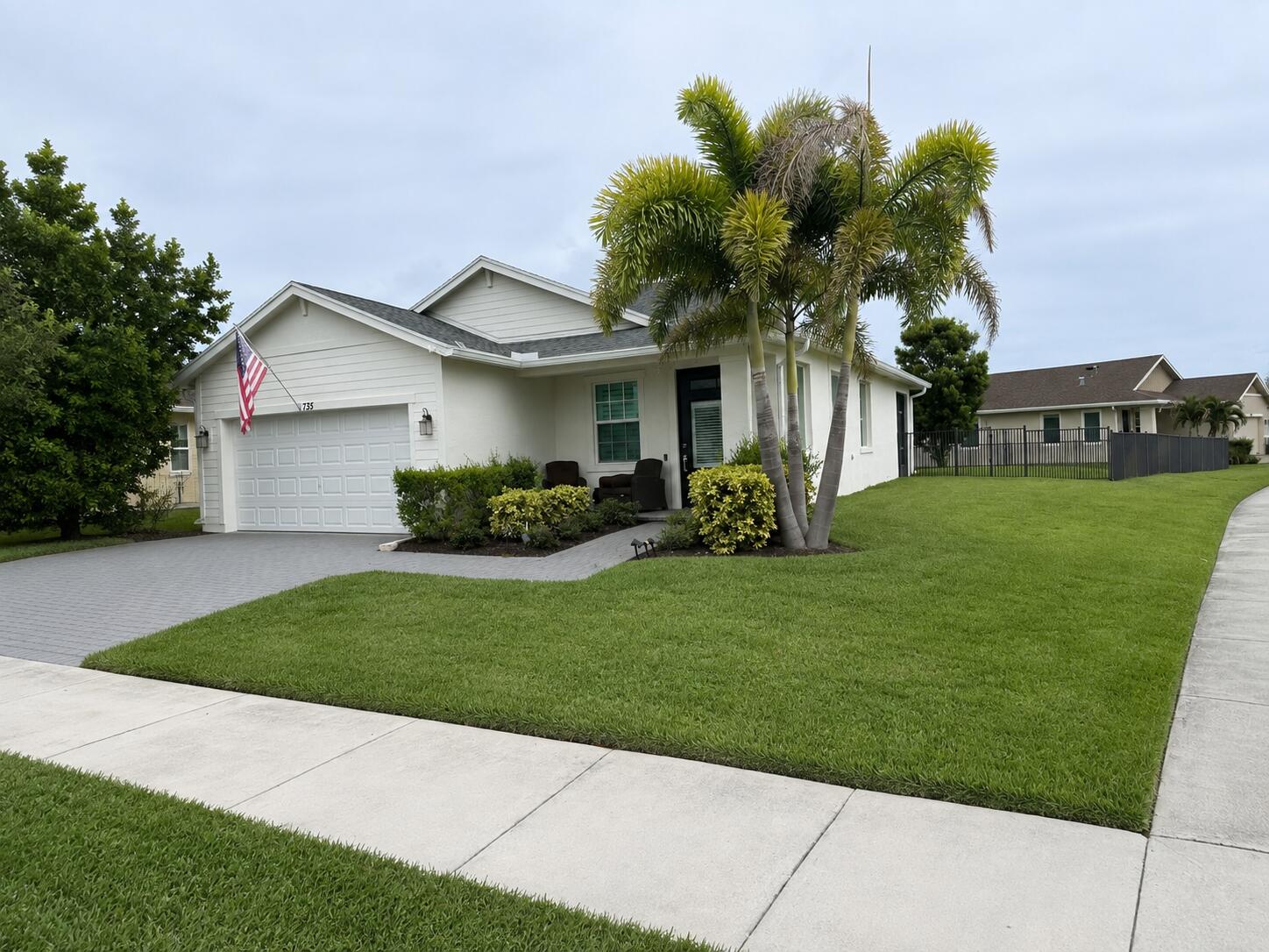 735 SE WOODBINE Road