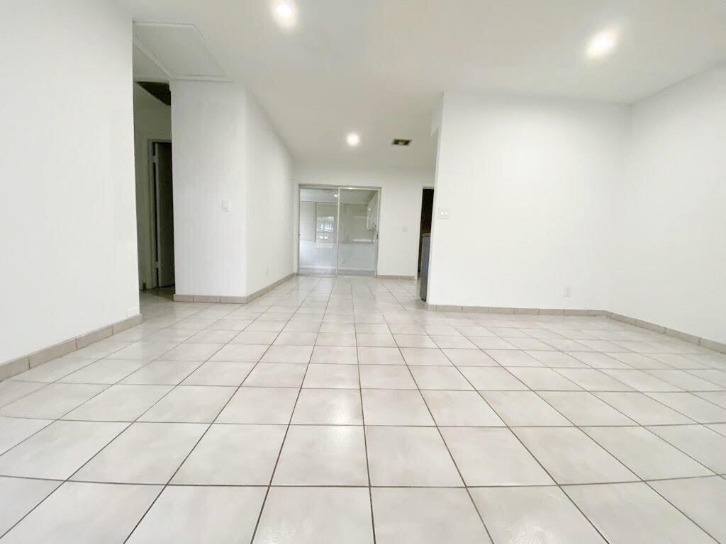 IMPERIAL VILLAS CONDO - Residential Lease