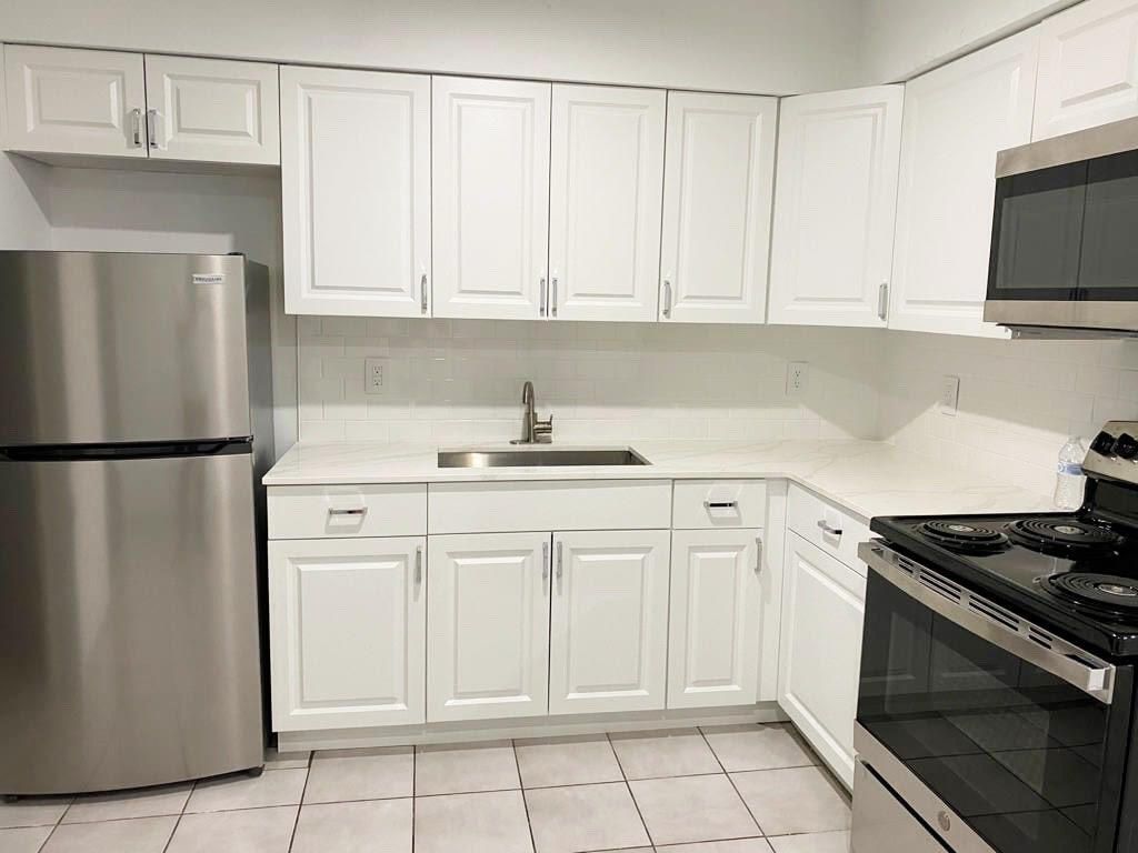 Photo of 2715 Ponce De Leon Boulevard, Delray Beach, FL 33445 (MLS # R11149703)