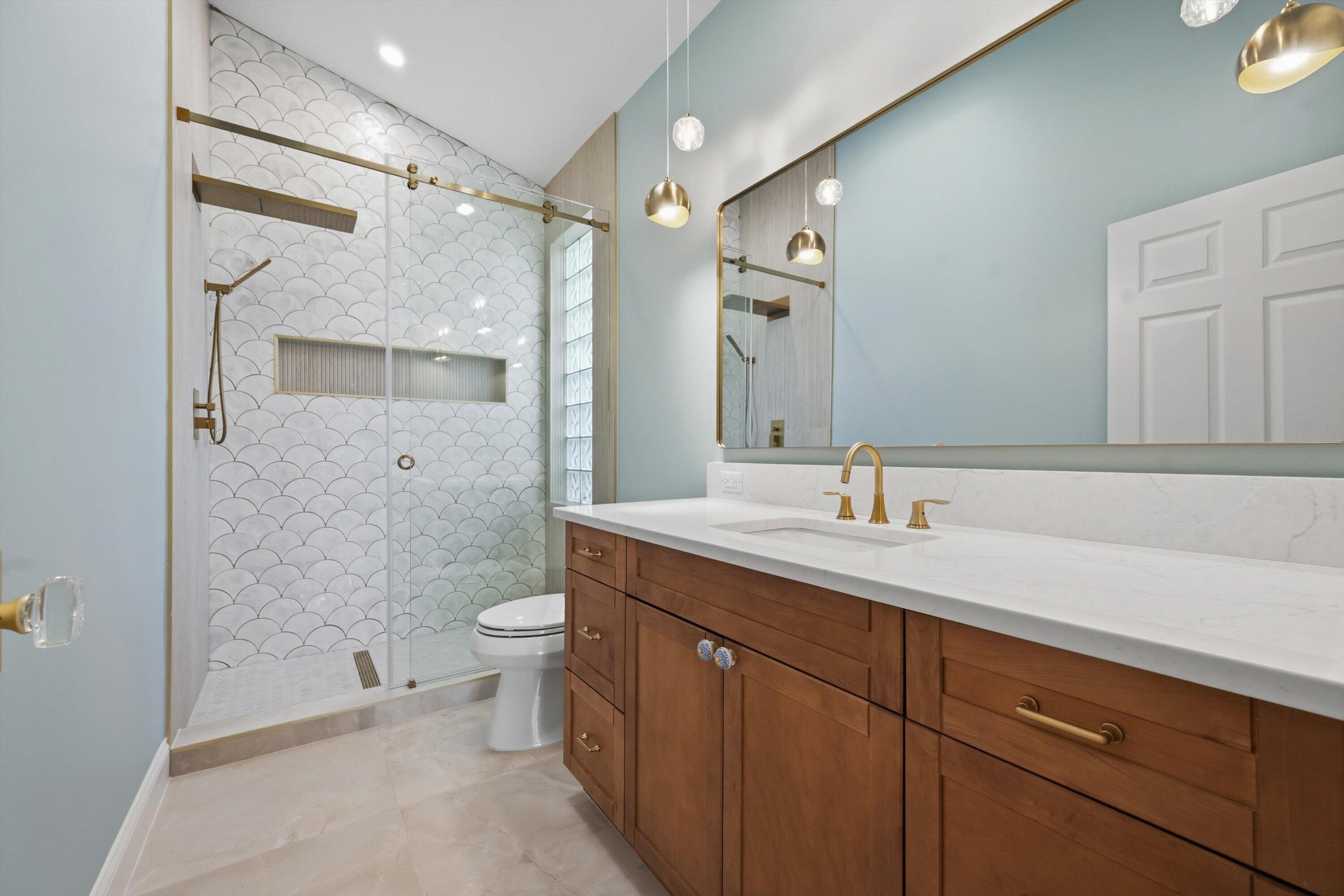 BRIDGEGATE SOUTH AT JONATHANS LANDING - Residential