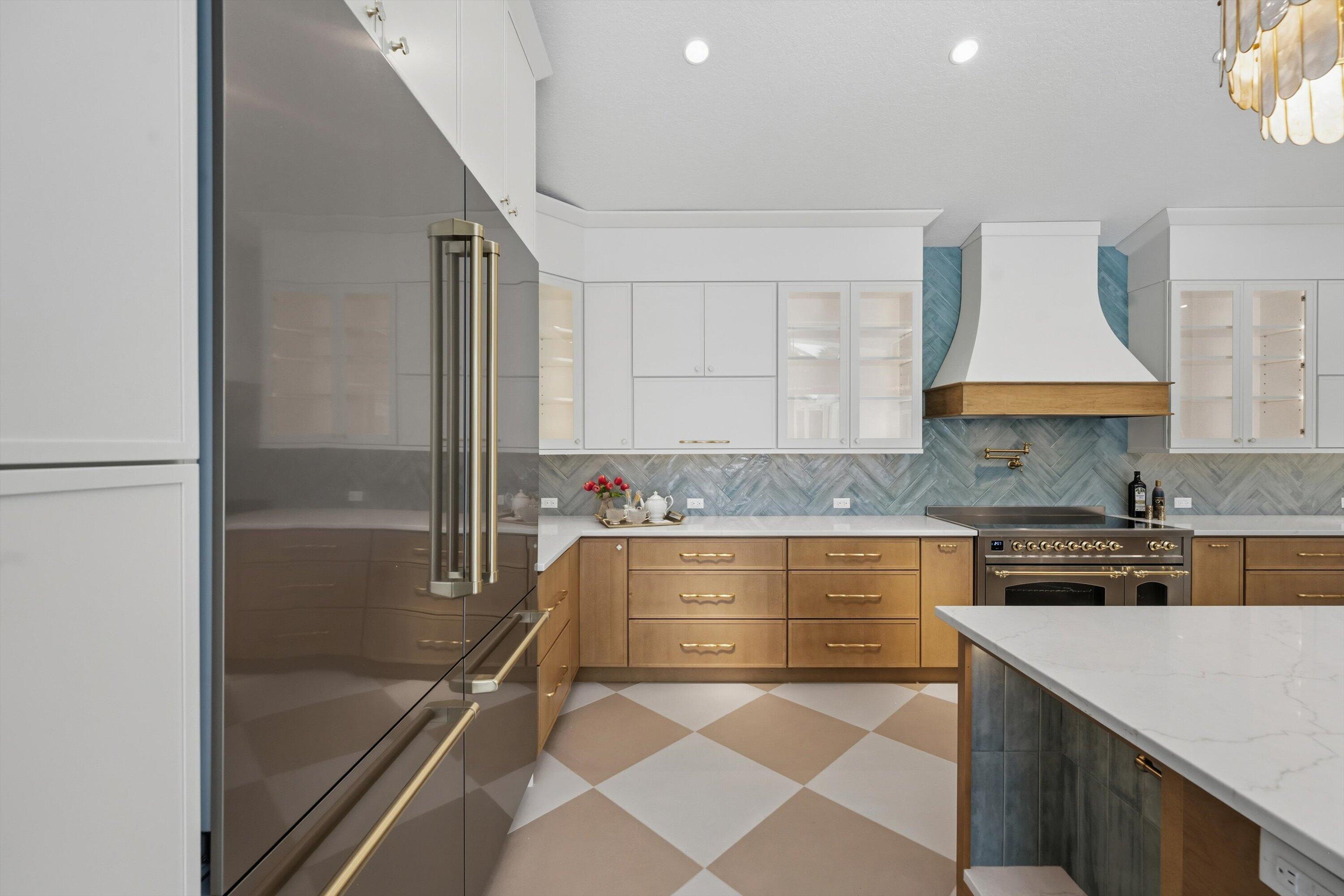 BRIDGEGATE SOUTH AT JONATHANS LANDING - Residential