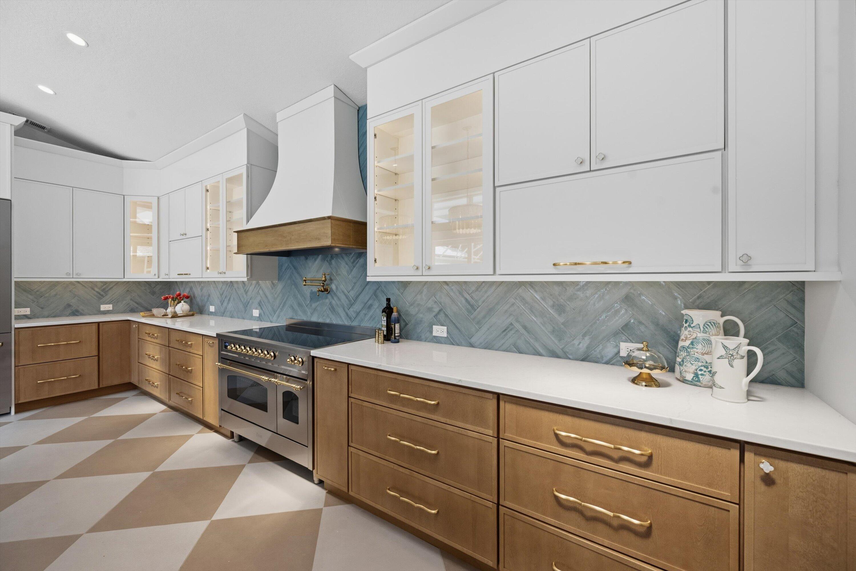 BRIDGEGATE SOUTH AT JONATHANS LANDING - Residential