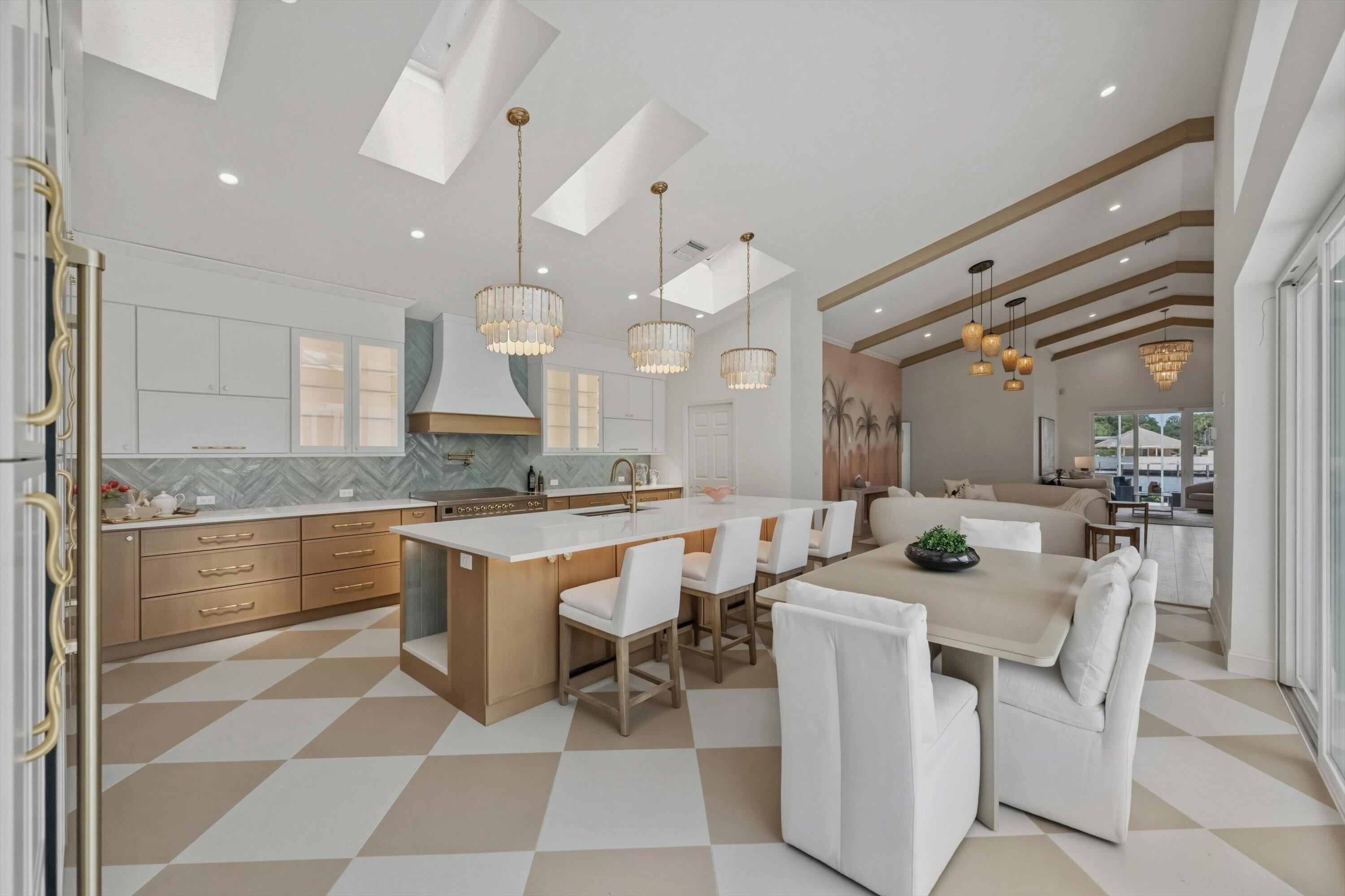 BRIDGEGATE SOUTH AT JONATHANS LANDING - Residential