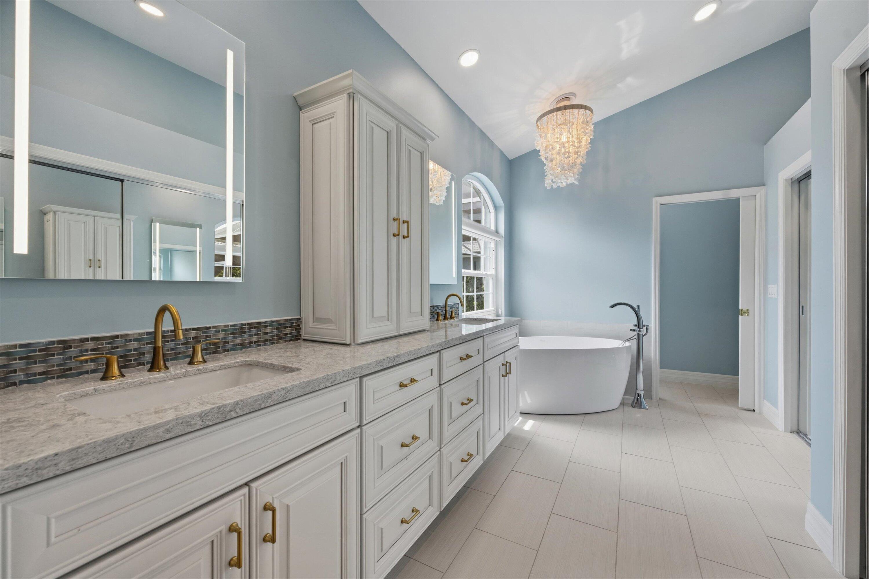 BRIDGEGATE SOUTH AT JONATHANS LANDING - Residential