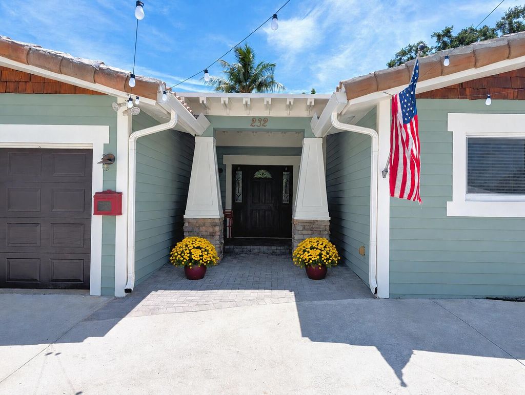 Photo of 232 NW 10th Court, Boca Raton, FL 33486 (MLS # B26025495)