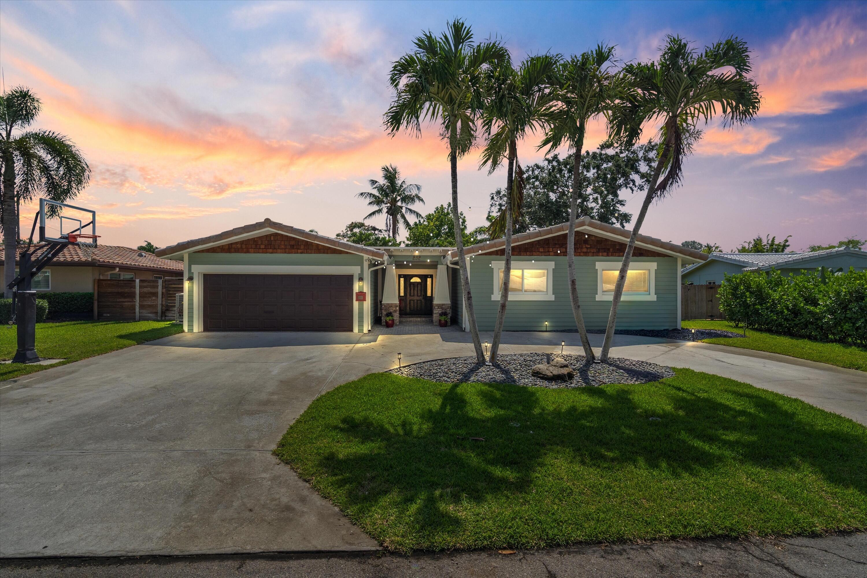 LAKE FLORESTA PARK - Residential