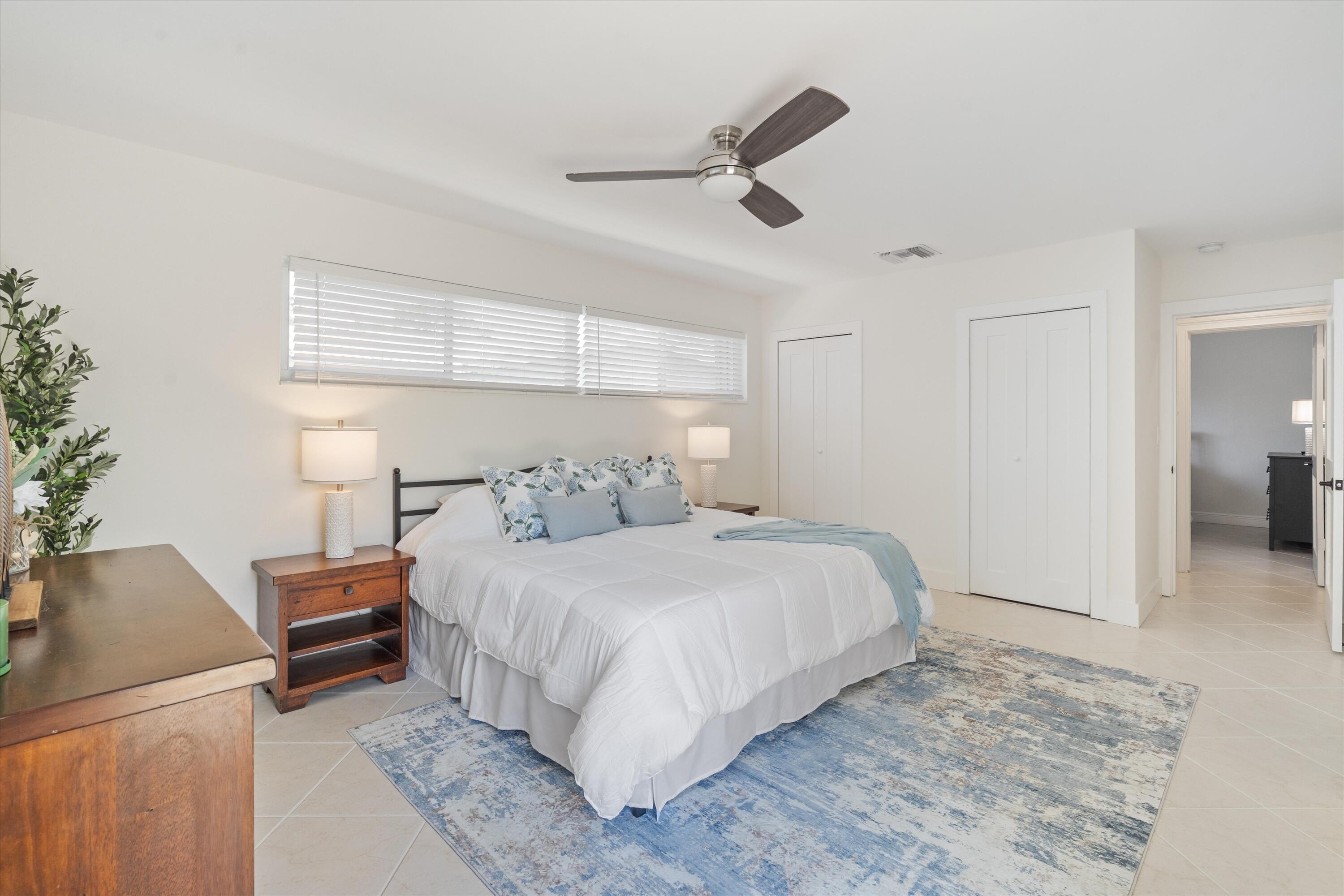 LAKE FLORESTA PARK - Residential