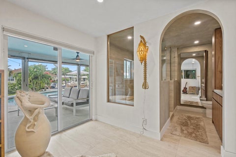 Tiny photo for 160 SE 9TH Street, Pompano Beach, FL 33060 (MLS # B26087186)