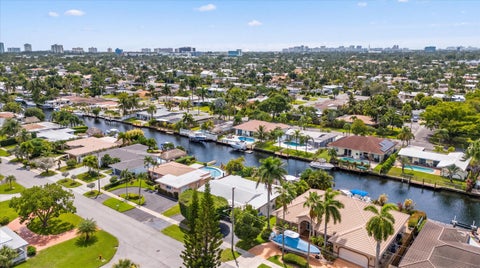 Tiny photo for 160 SE 9TH Street, Pompano Beach, FL 33060 (MLS # B26087186)