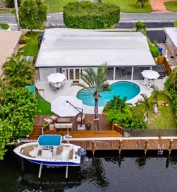 RUSSIAN SPEAKING REAL ESTATE BROKER IN PALM BEACH FLORIDA REALTOR 160 SE 9TH Street Pompano Beach FL 33060