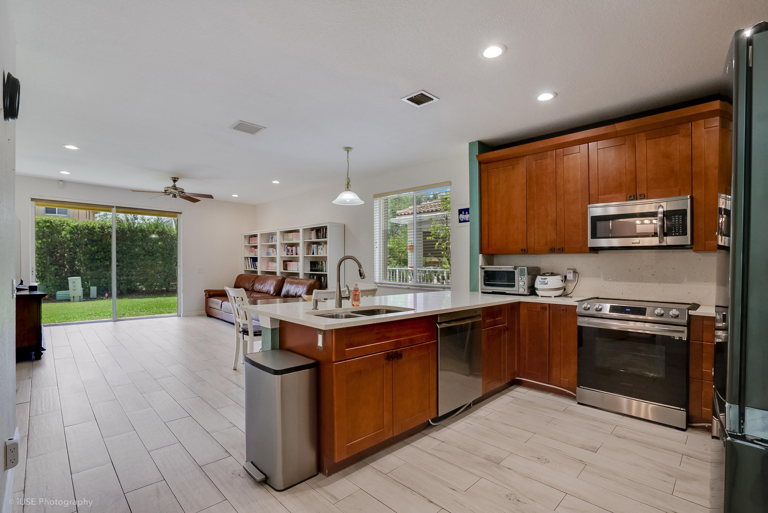 SECTOR 2-PARCELS 12 13 14 15 - Residential