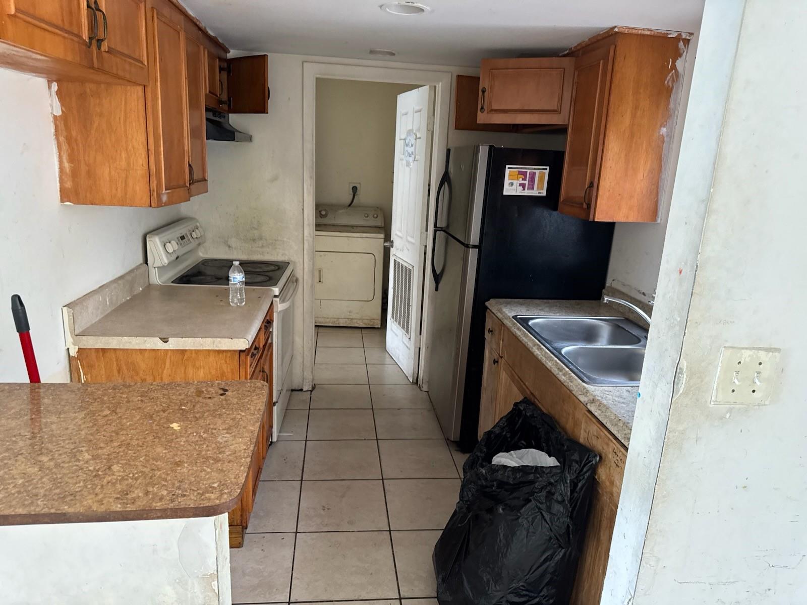 3271 NW 18th street