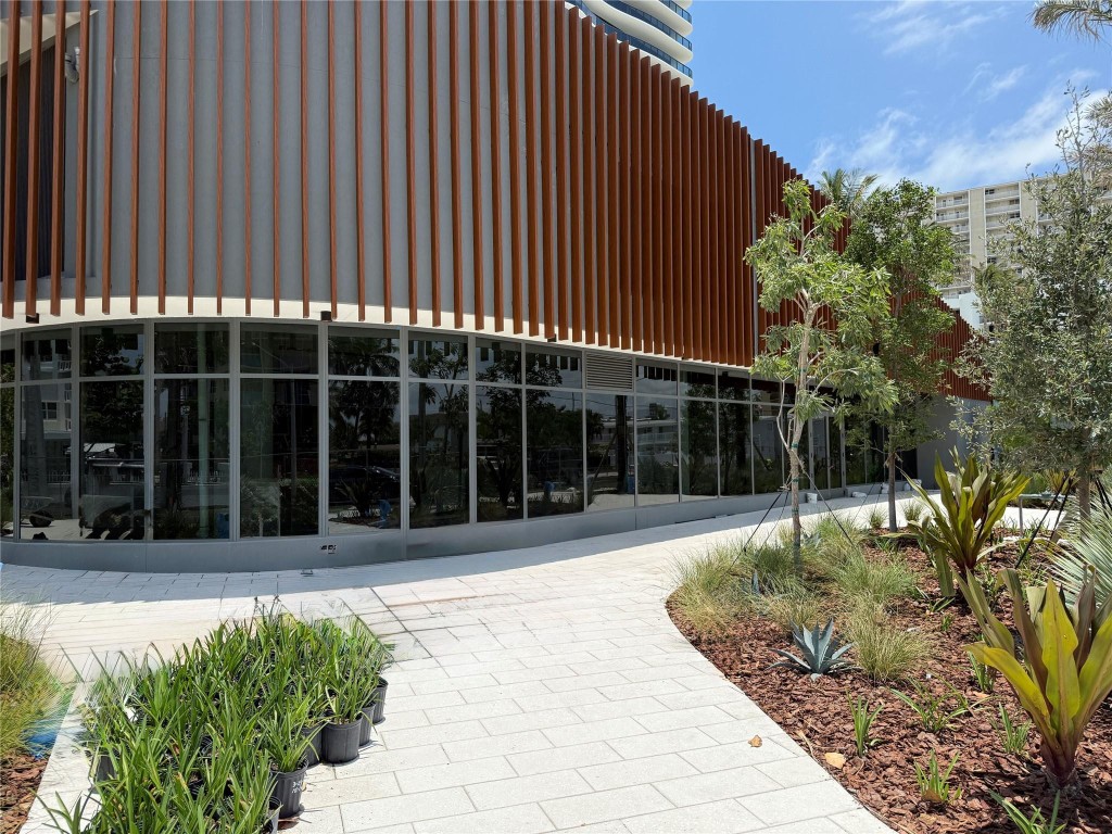 900 N Ocean Boulevard CU