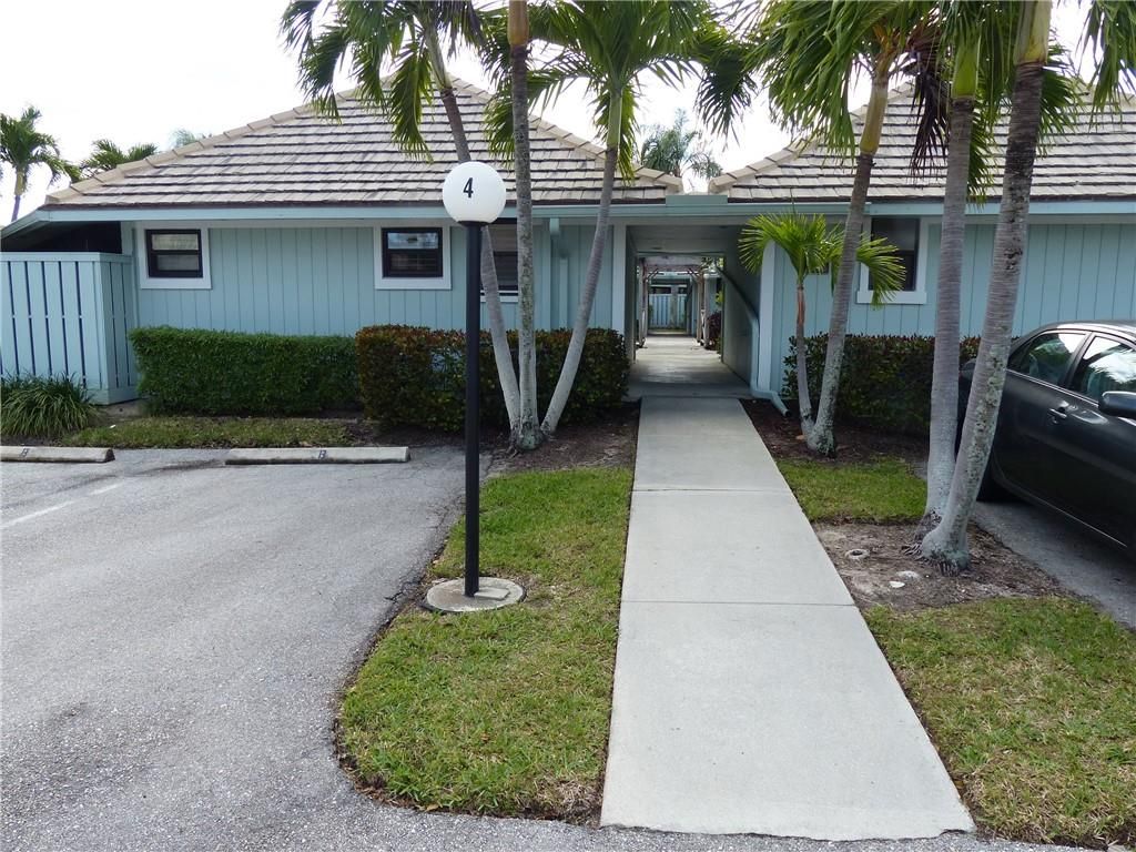 Photo of 1127 E Seminole Ave #D, Jupiter, FL 33477 (MLS # F10368764)