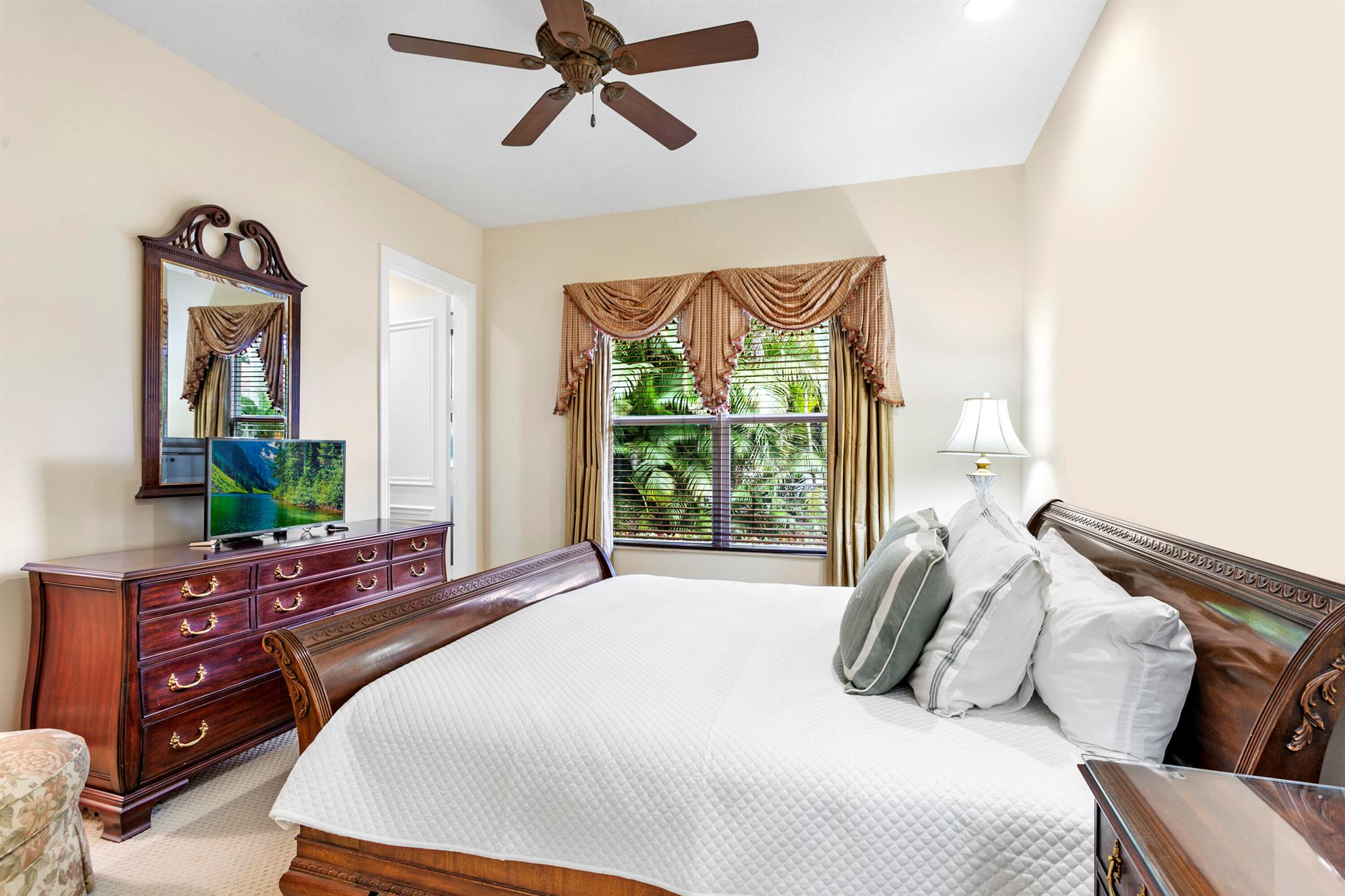 IBIS GOLF AND COUNTRY CLU - Residential