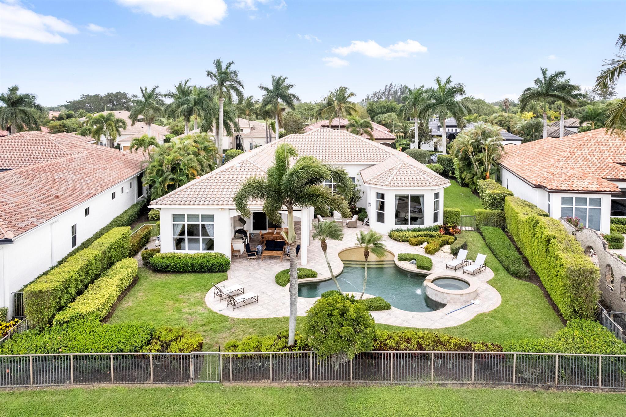 IBIS GOLF AND COUNTRY CLU - Residential