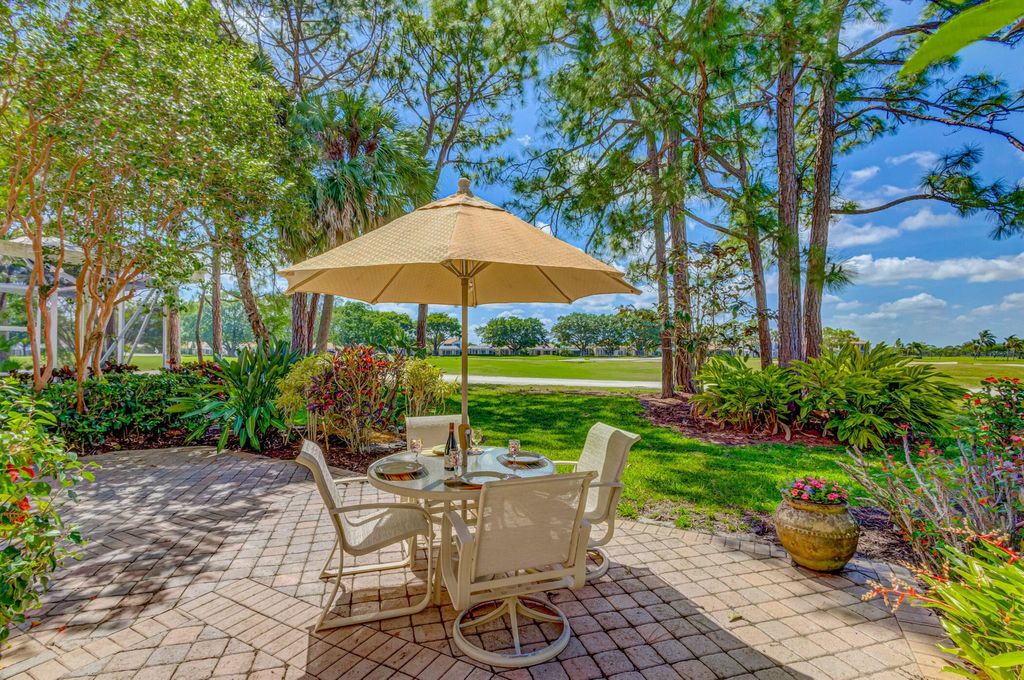 Photo of 84 Via Del Corso, Palm Beach Gardens, FL 33418 (MLS # R10971280)