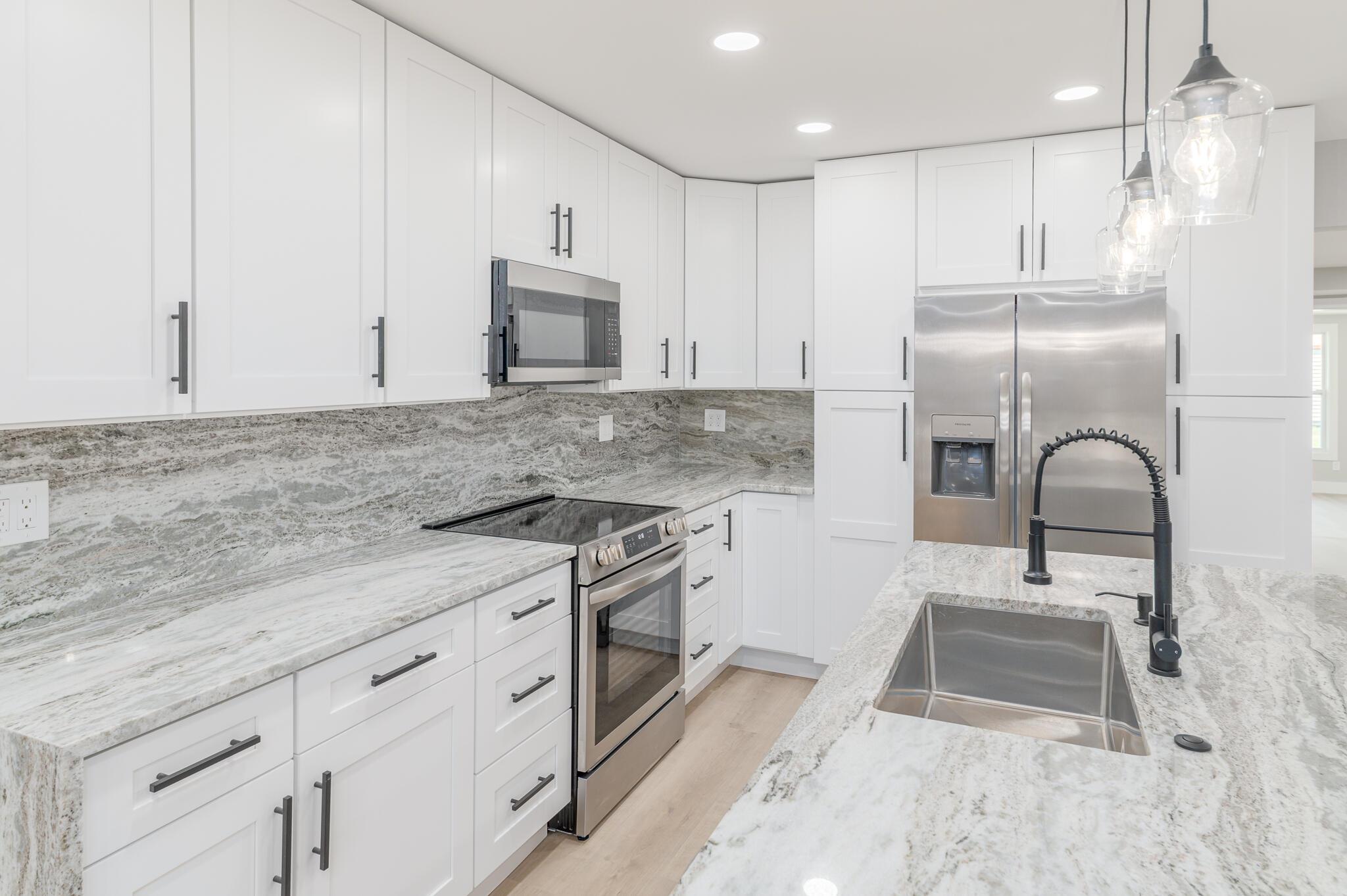 2058 SE Watercrest Street, Port St Lucie, FL, 34984/$450,000 4 2058 SE Watercrest Street