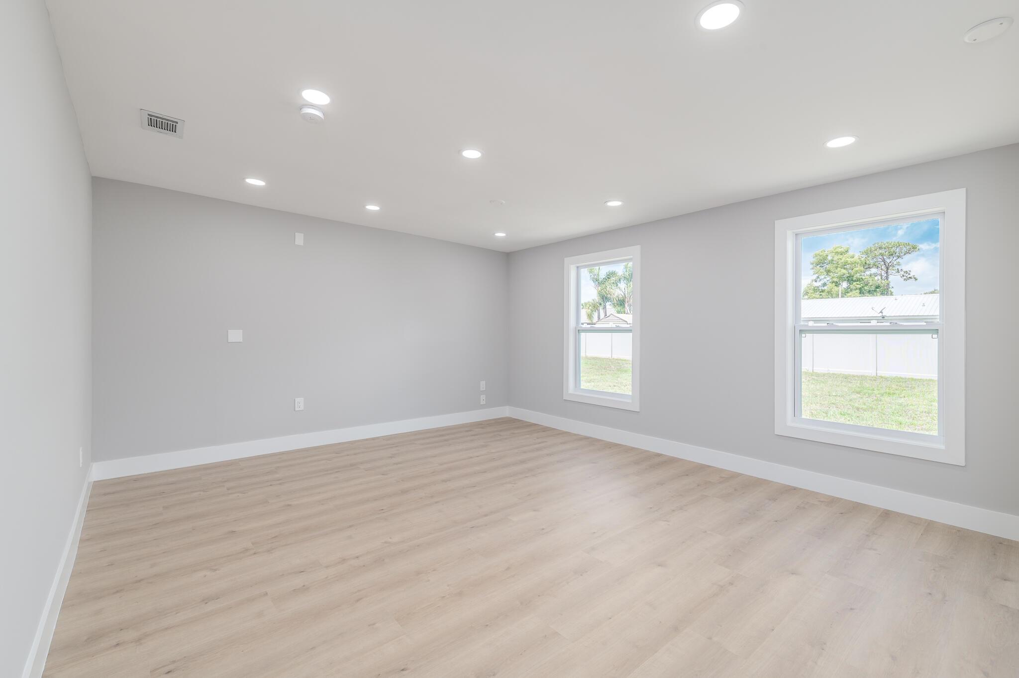 PORT ST LUCIE SECTION 18 - Residential