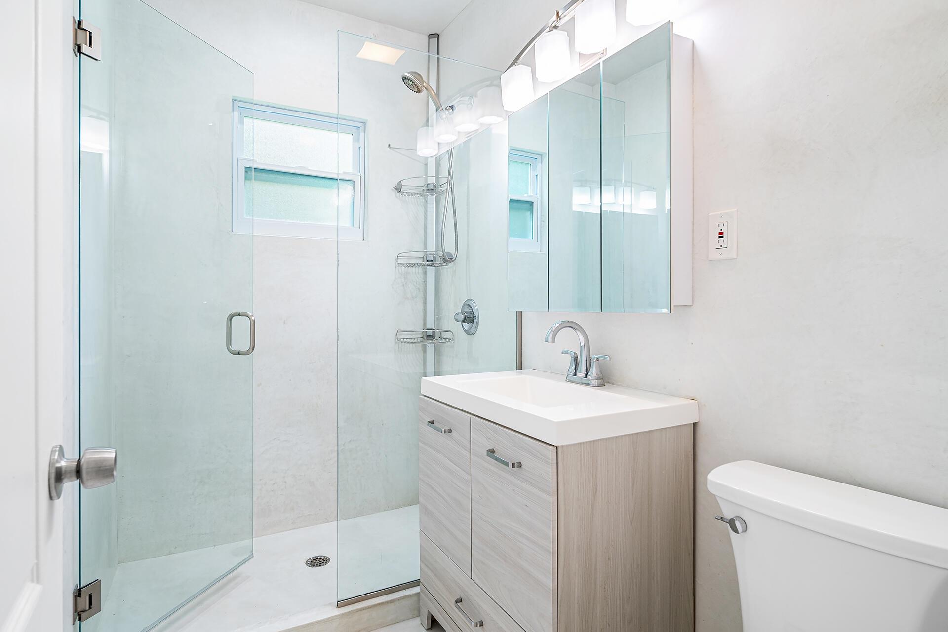 FLAMINGO PARK - Residential Income