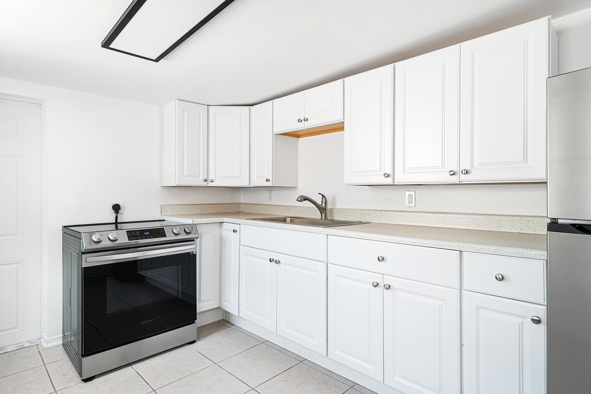 FLAMINGO PARK - Residential Income