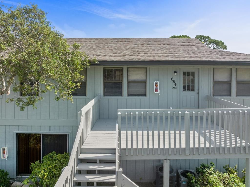 Photo of 654 Centre Court SW #201, Vero Beach, FL 32962 (MLS # R11153146)