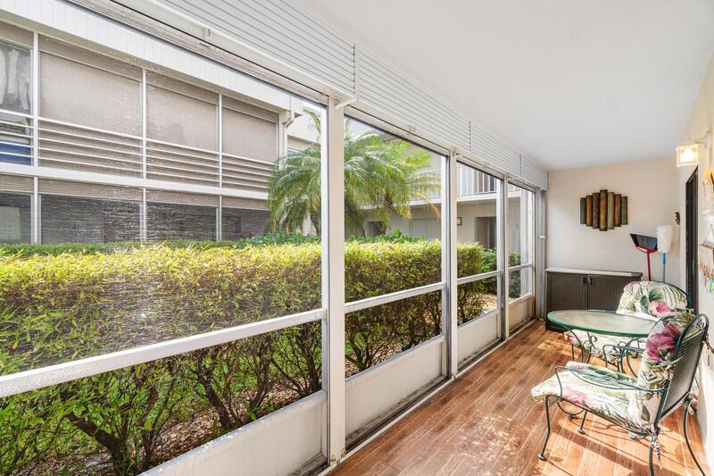 KINGS POINT CAPRI CONDOS - Residential