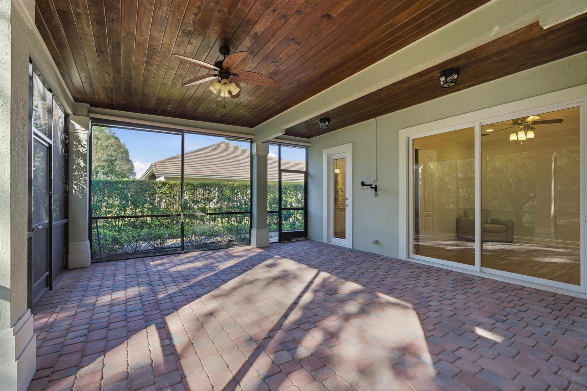 MEADOWOOD UNIT 5 - Residential