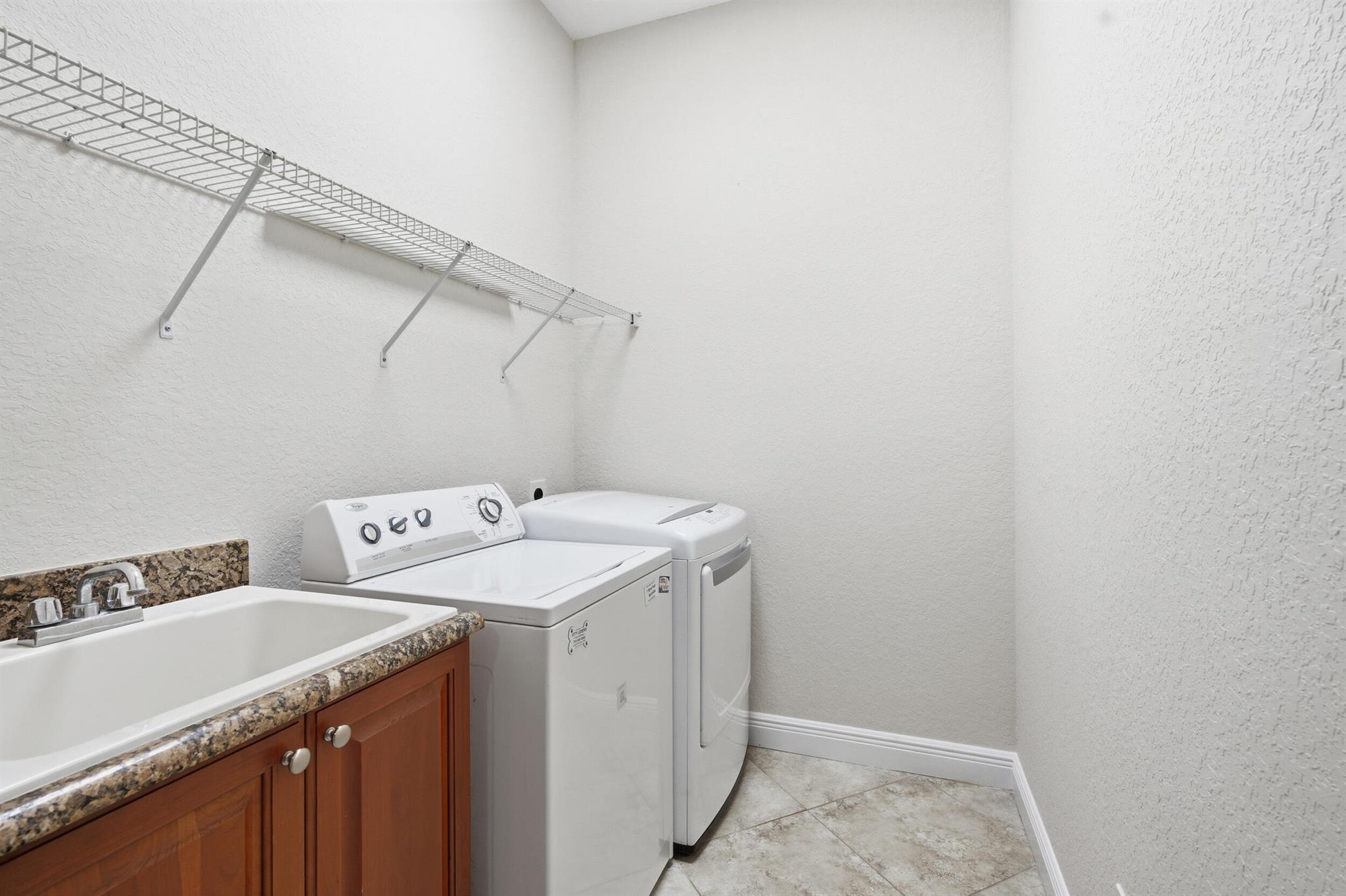 MEADOWOOD UNIT 5 - Residential