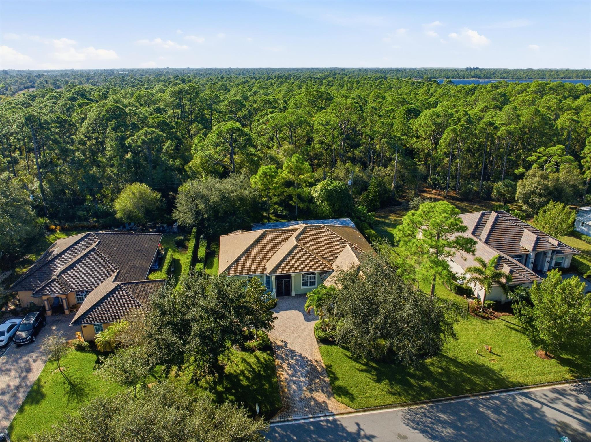 MEADOWOOD UNIT 5 - Residential