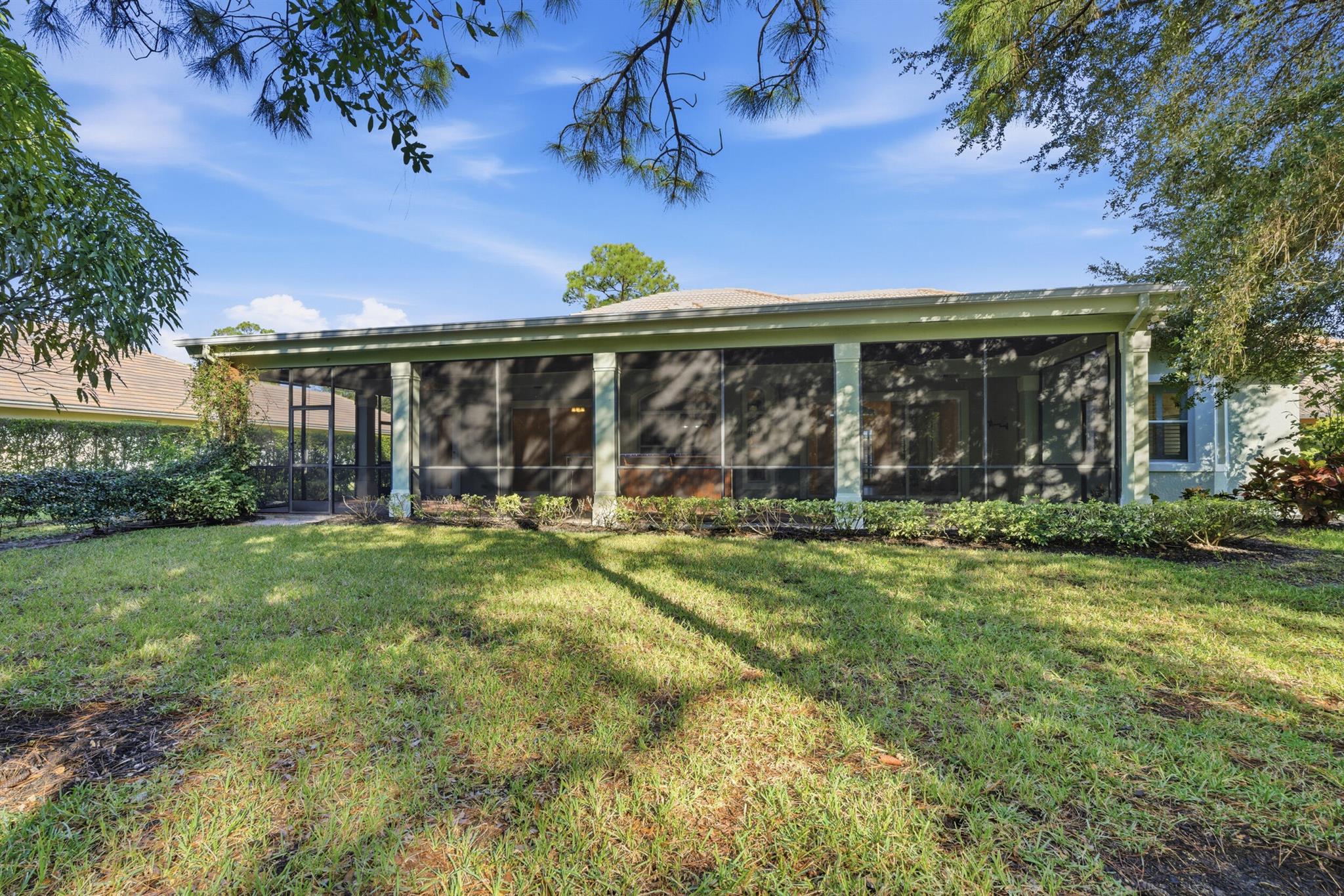 MEADOWOOD UNIT 5 - Residential