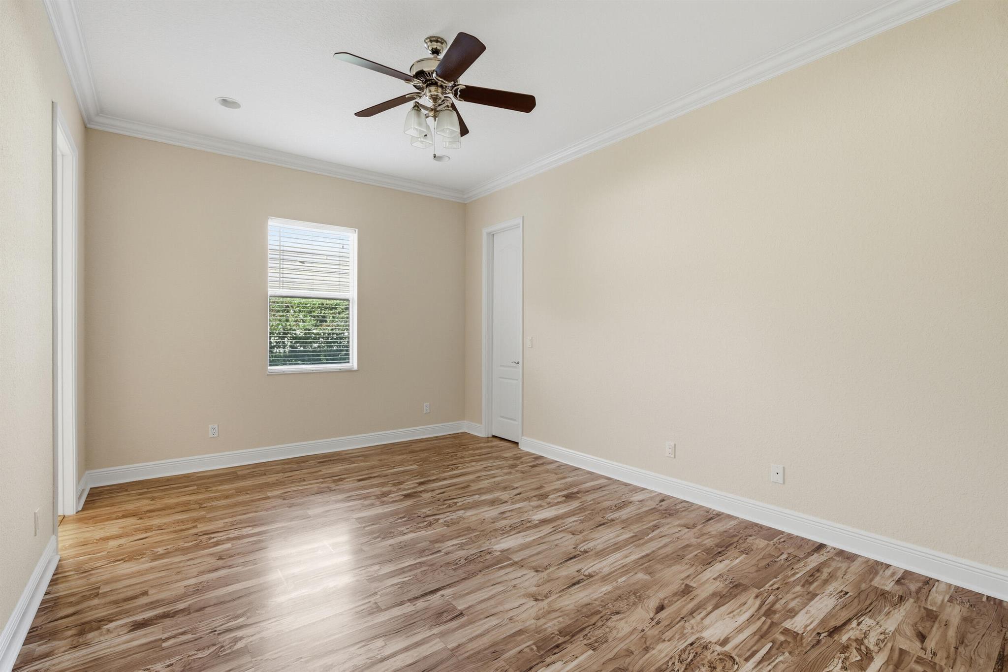 MEADOWOOD UNIT 5 - Residential