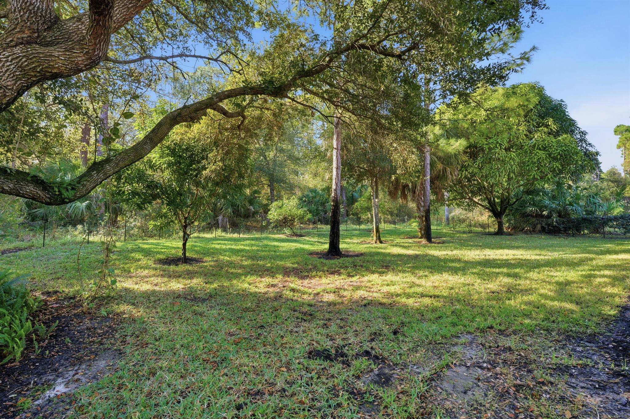 MEADOWOOD UNIT 5 - Residential