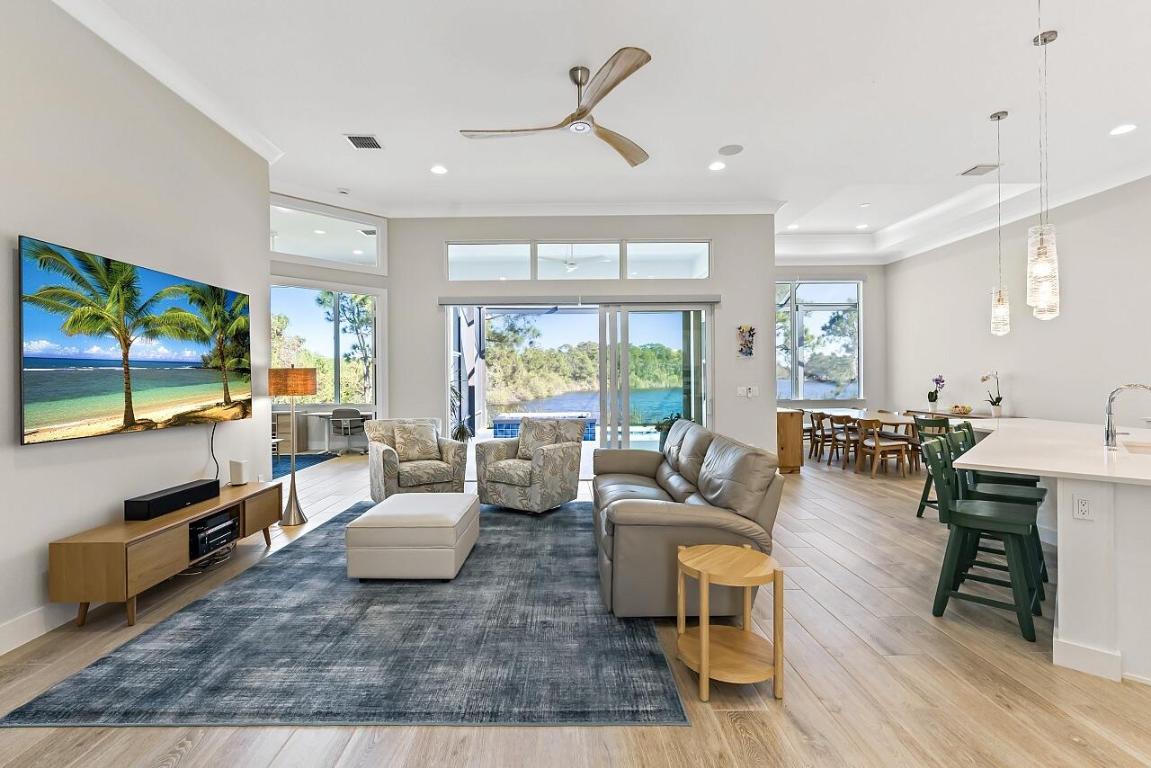 5577 Bent Pine Square