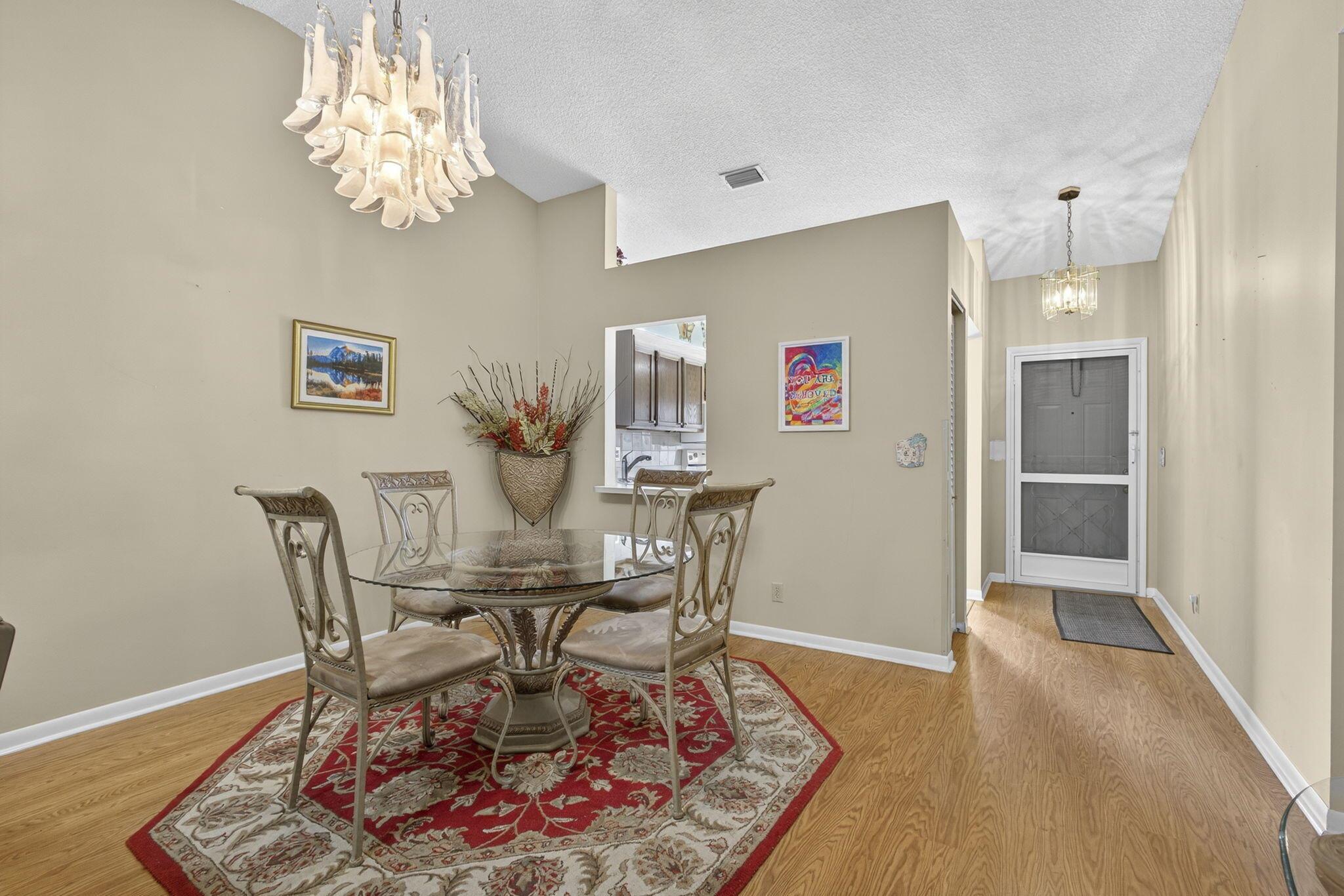 ARBOURS OF THE PALM BEACH - Residential