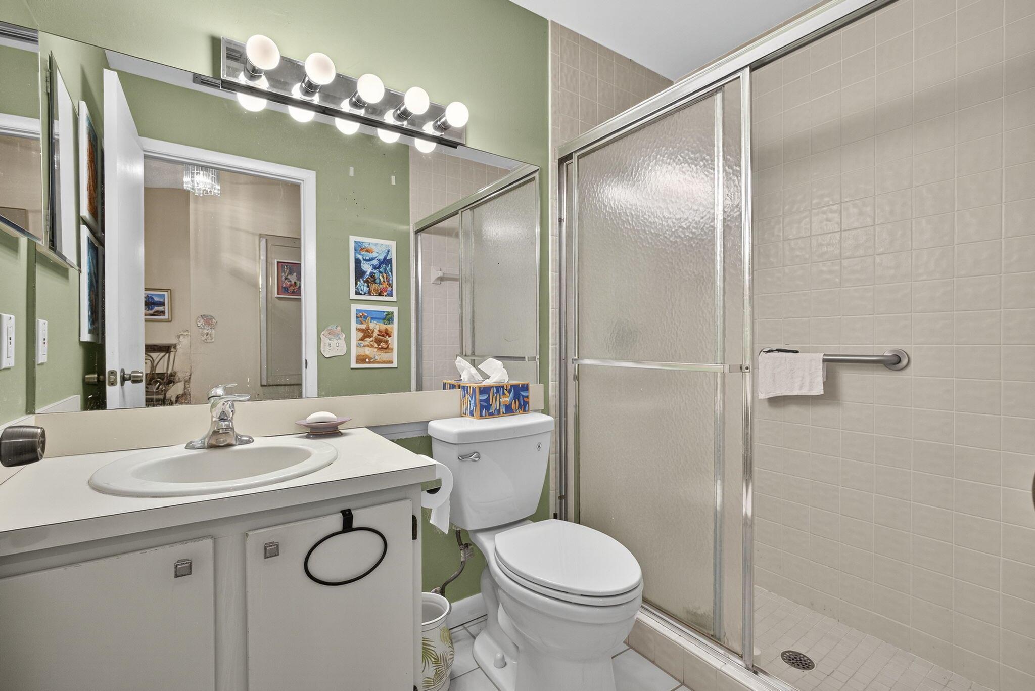 ARBOURS OF THE PALM BEACH - Residential