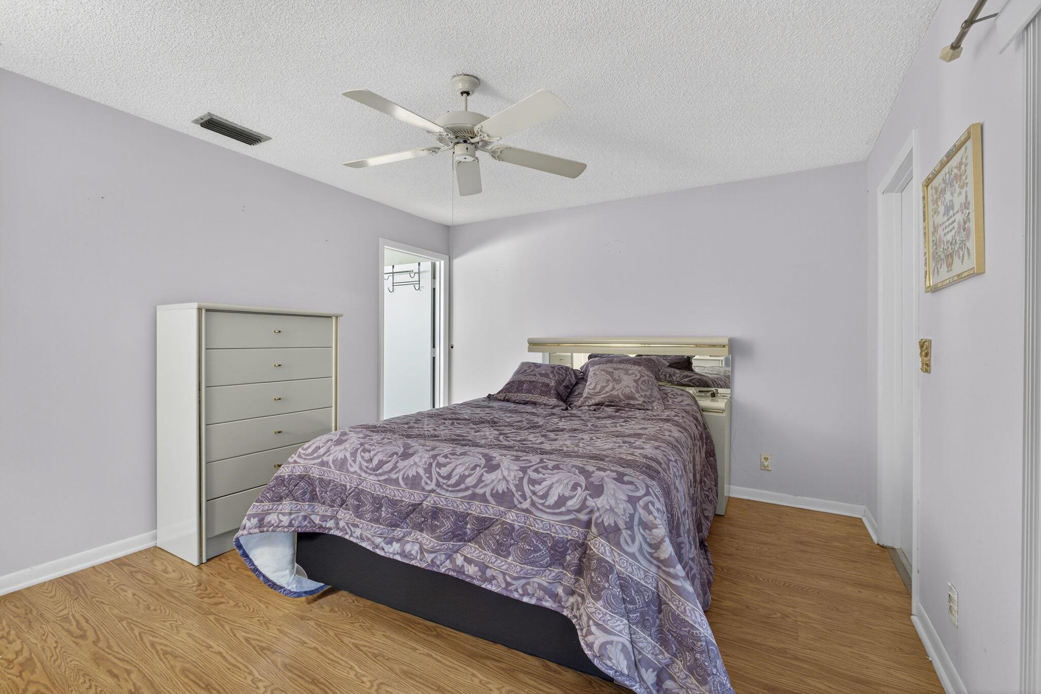 ARBOURS OF THE PALM BEACH - Residential