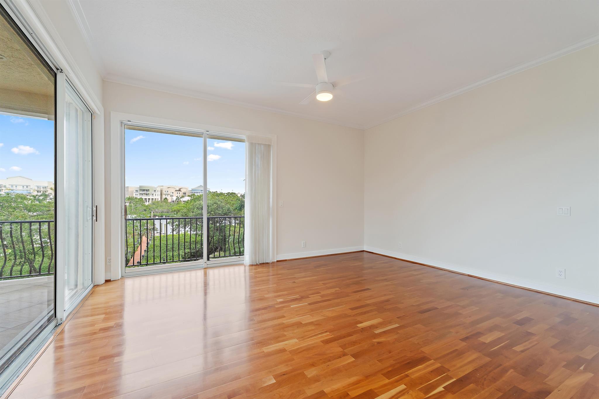 WATERS EDGE EST - Residential Lease