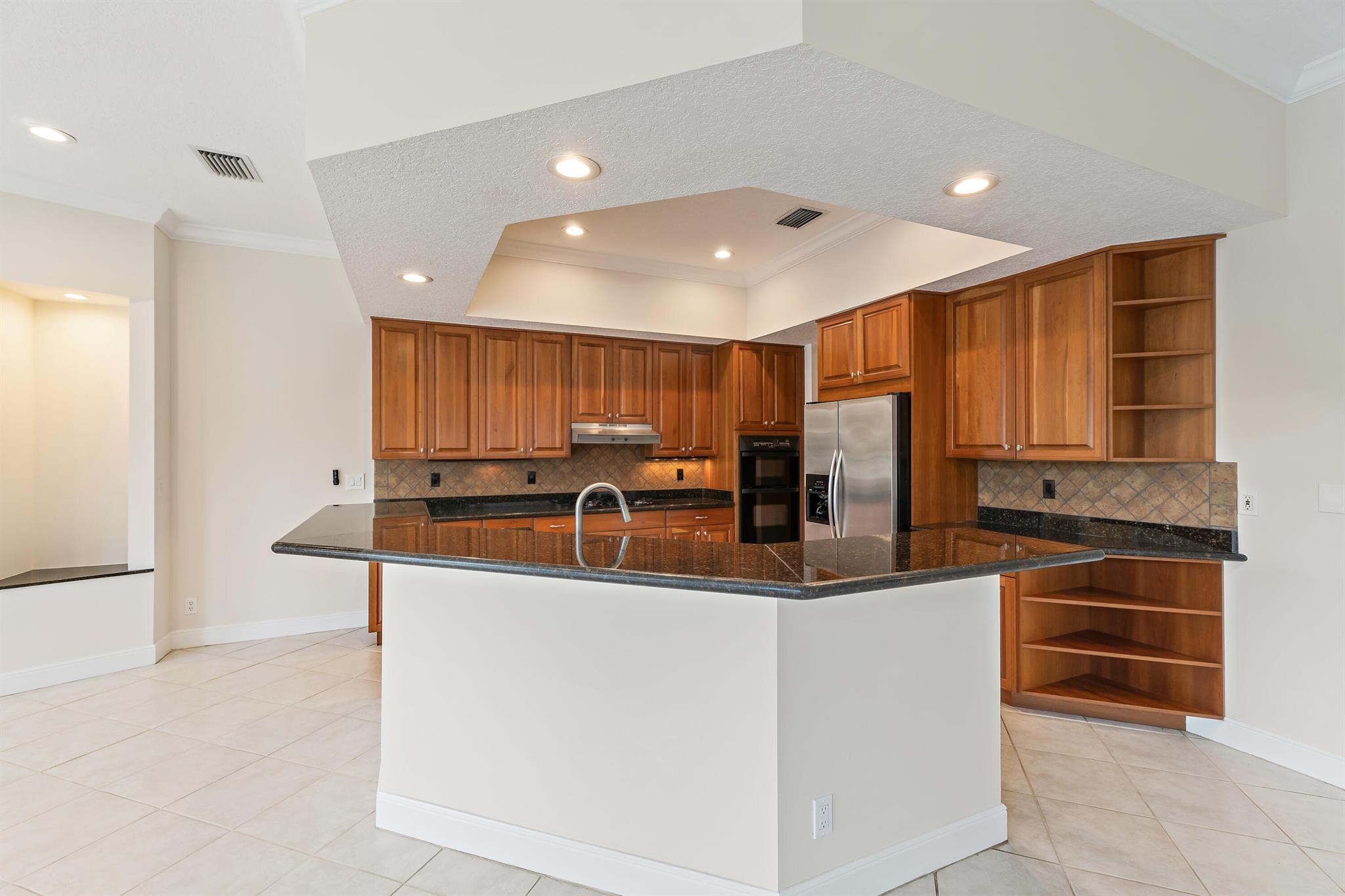 WATERS EDGE EST - Residential Lease