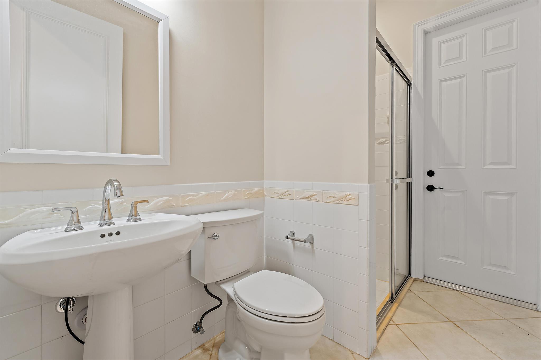 WATERS EDGE EST - Residential Lease