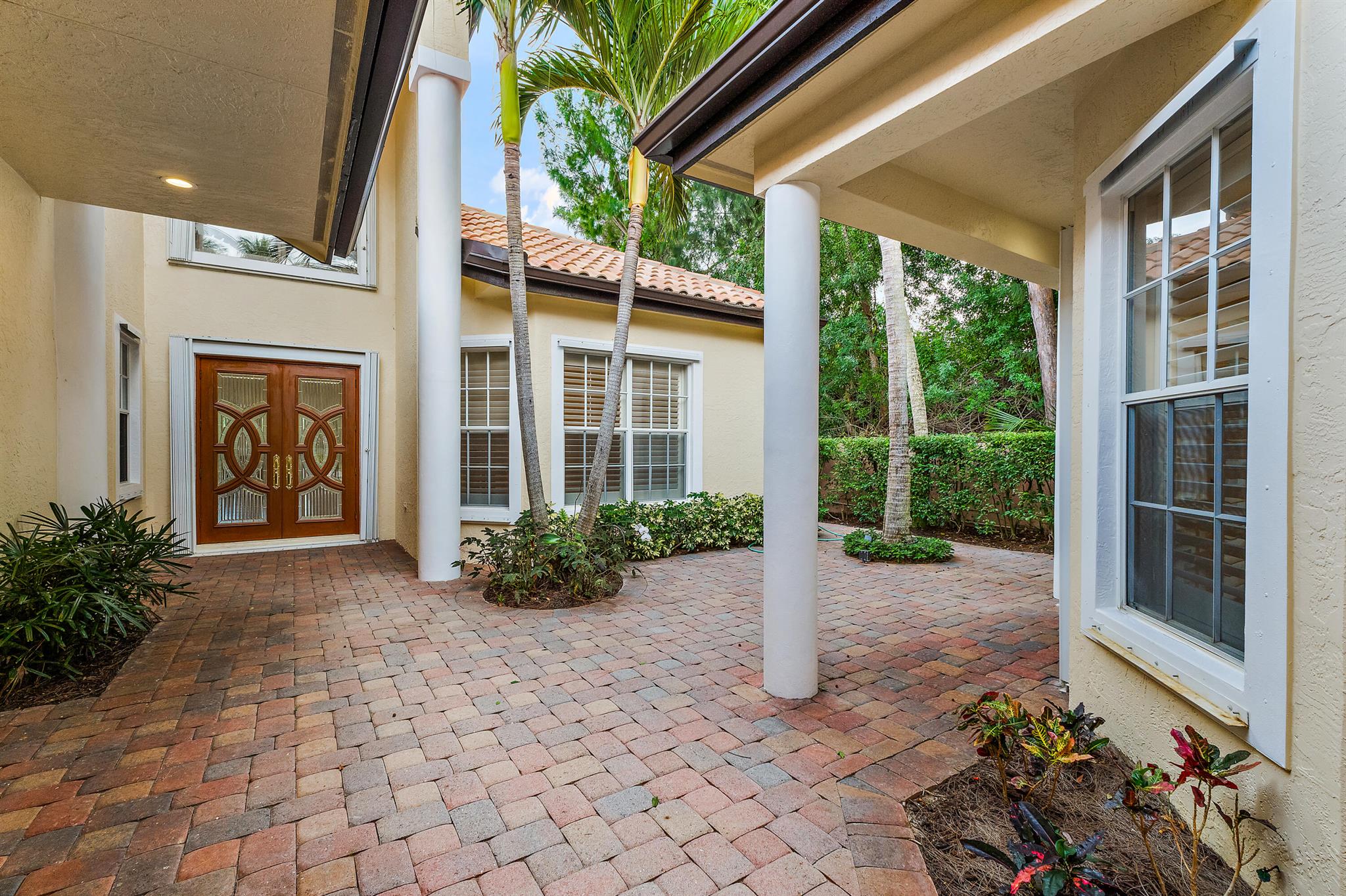 WATERS EDGE EST - Residential Lease