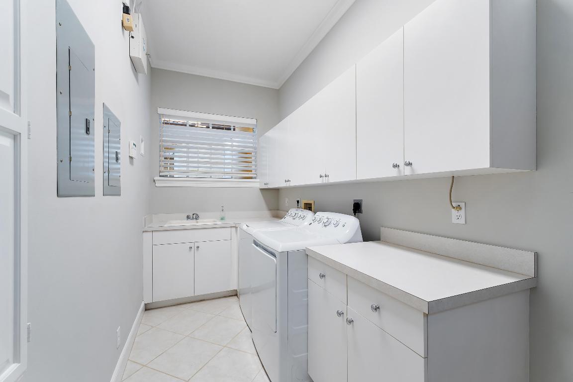 WATERS EDGE EST - Residential Lease