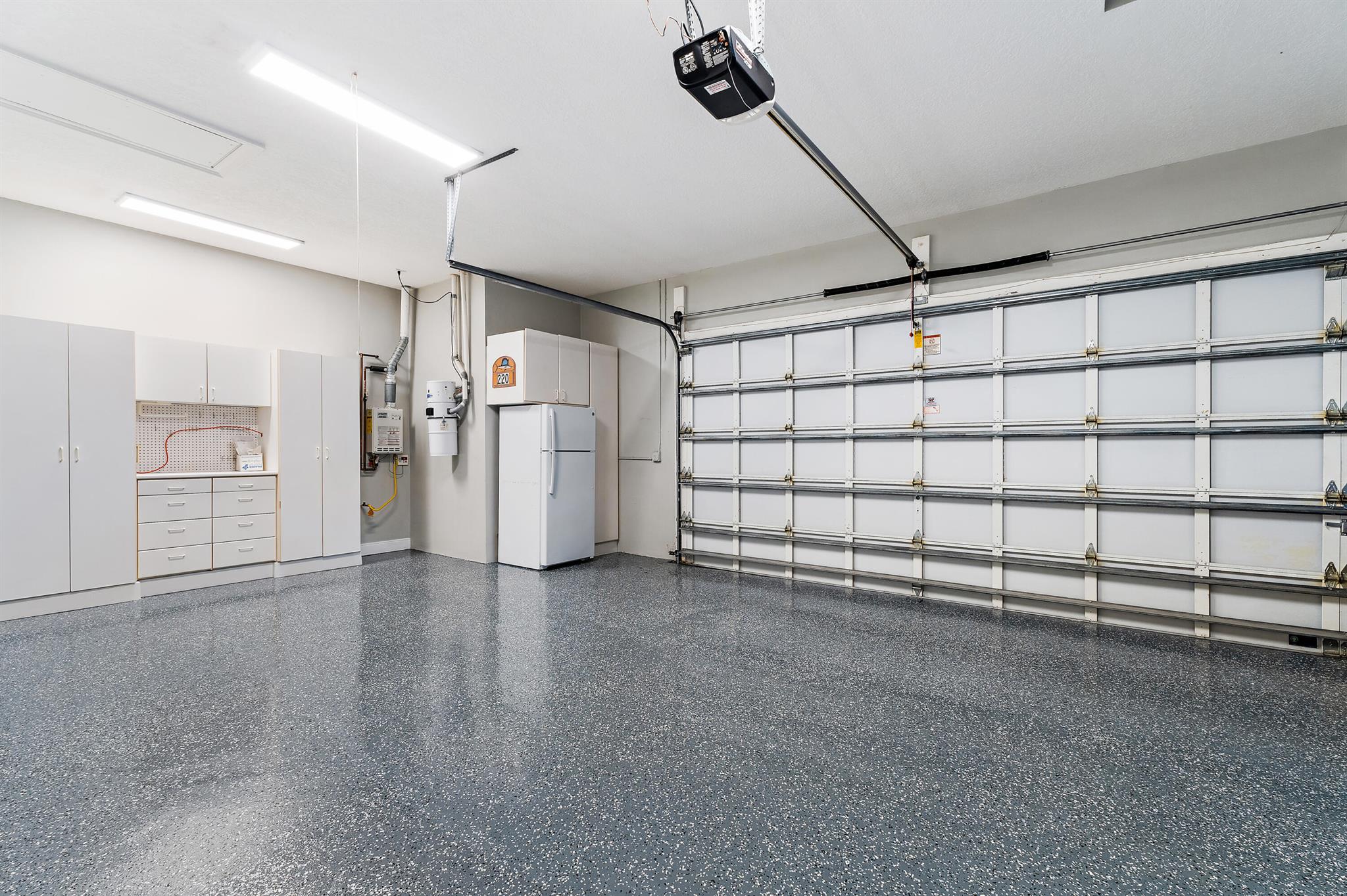 WATERS EDGE EST - Residential Lease