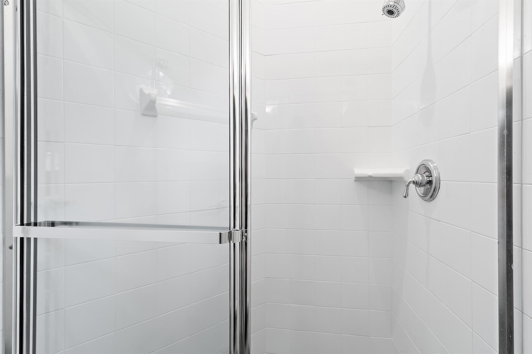 WATERS EDGE EST - Residential Lease