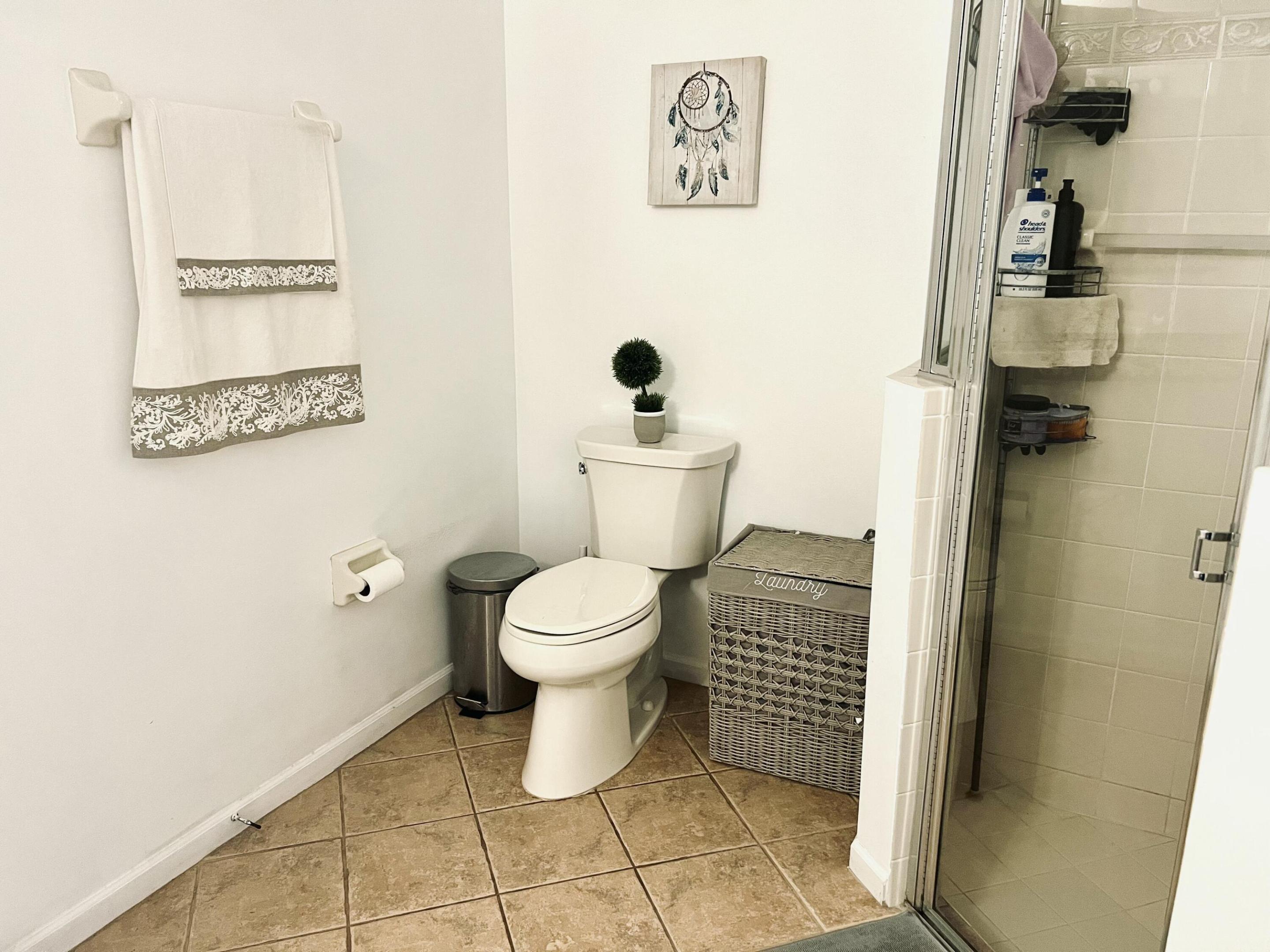 WELLINGTONS EDGE PAR 78 PH 2 - Residential Lease