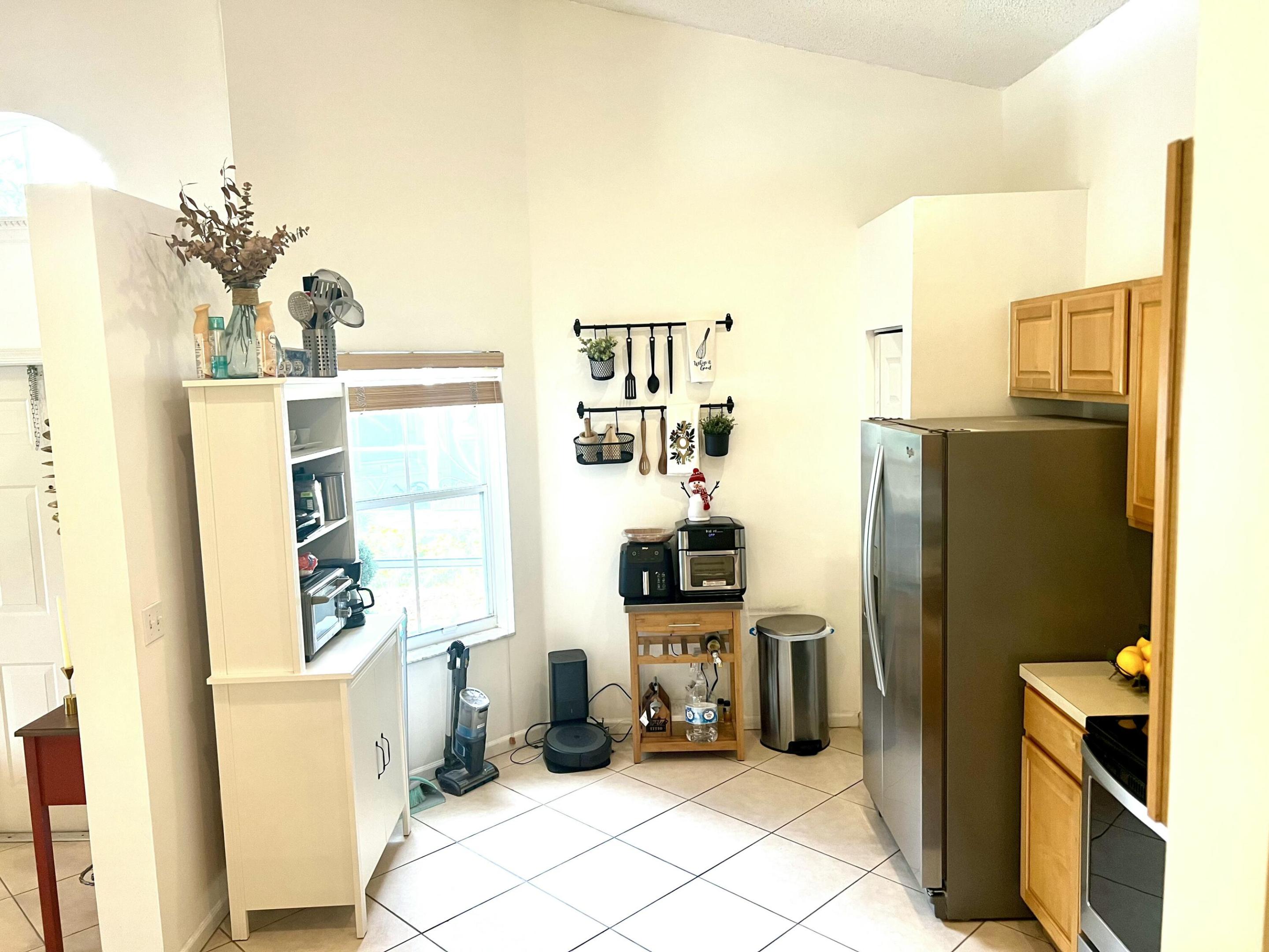 WELLINGTONS EDGE PAR 78 PH 2 - Residential Lease