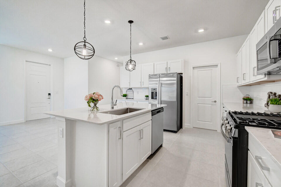 ARDEN PUD POD I SOUTH - Residential Lease