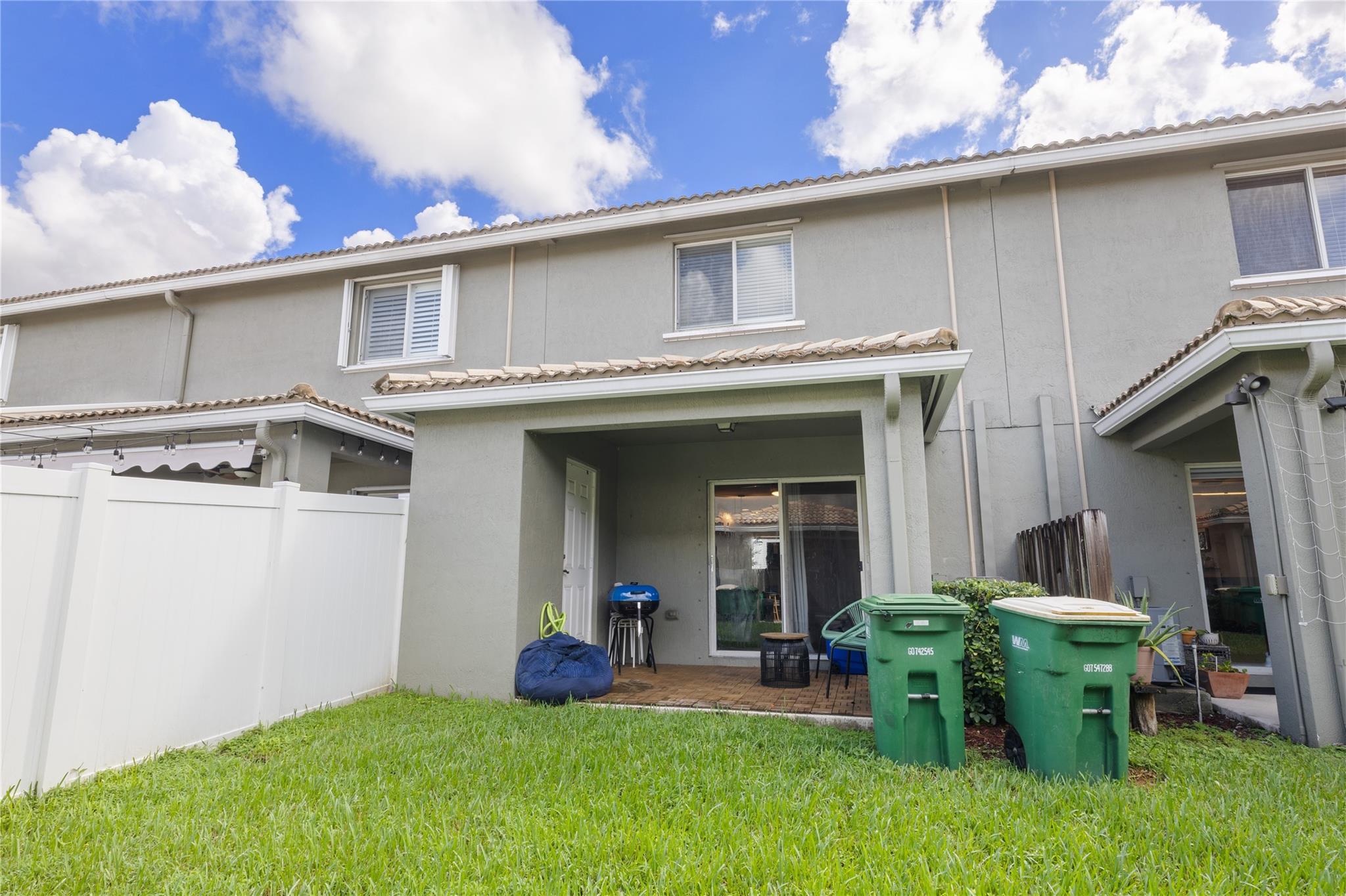 Lyons Indust Park 71-1 B - Residential Lease